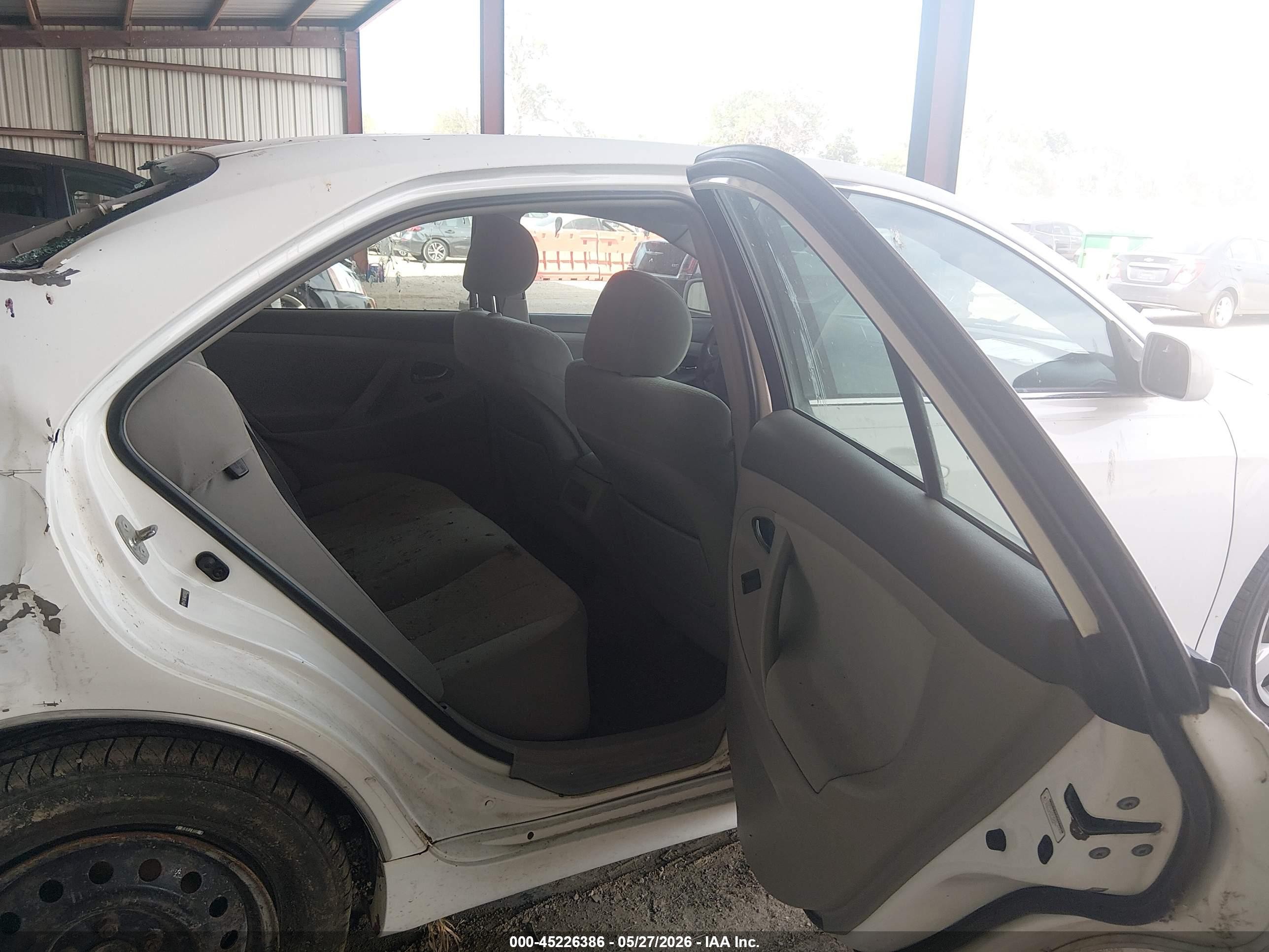 2007 Toyota Camry Le White vin: 4T1BE46K87U565427