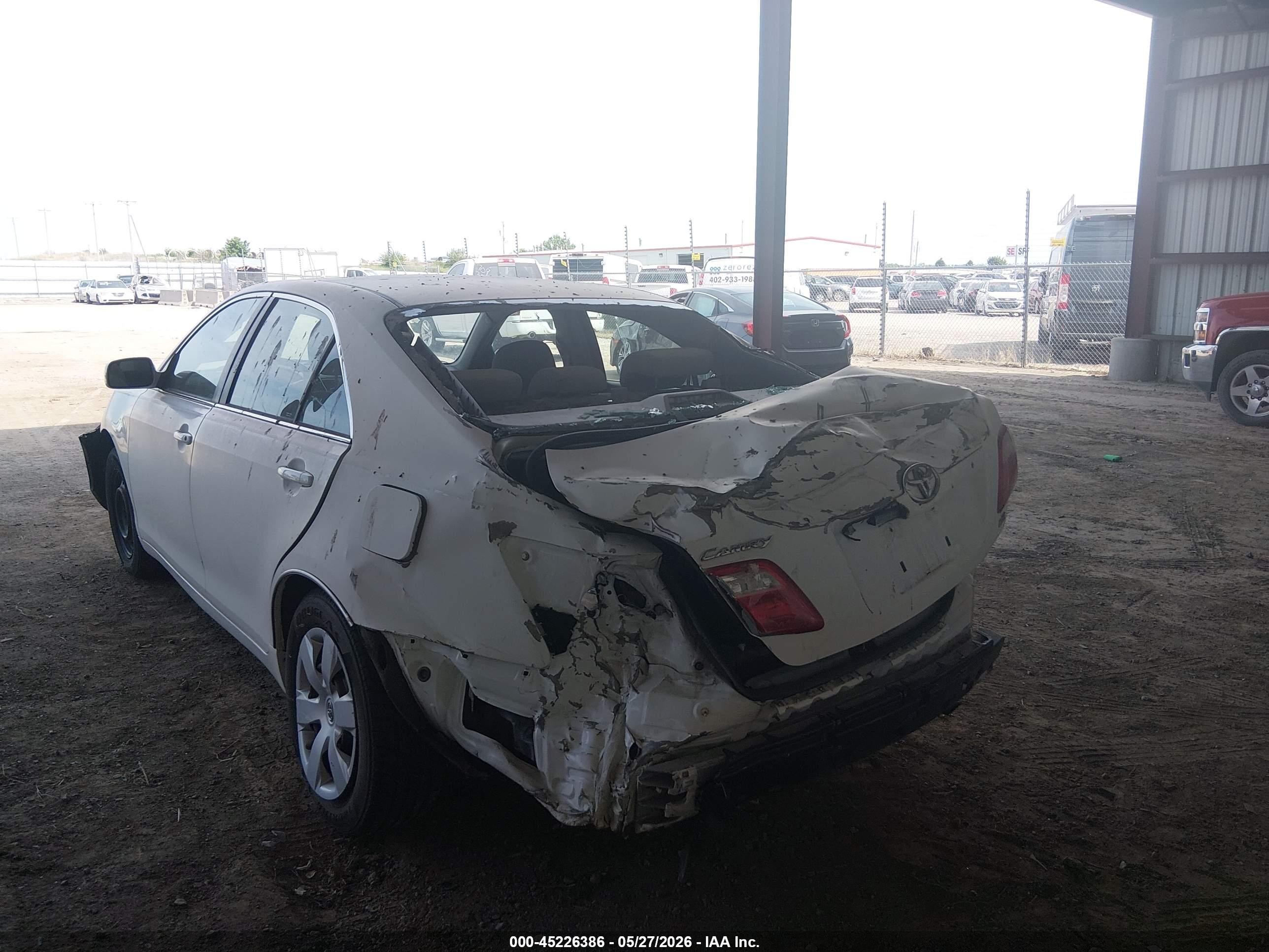 2007 Toyota Camry Le White vin: 4T1BE46K87U565427