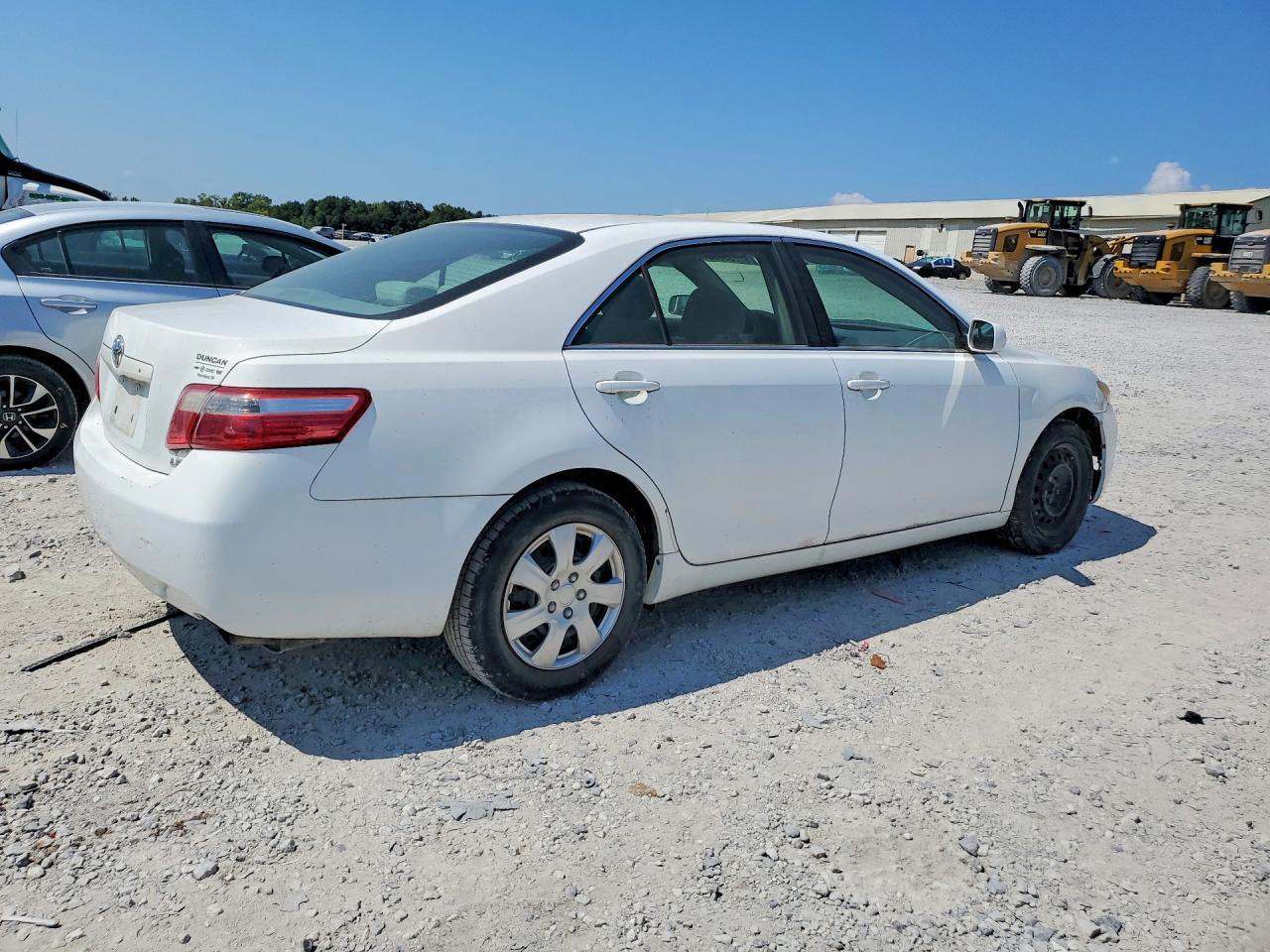 2007 Toyota Camry Le White vin: 4T1BE46K87U580512