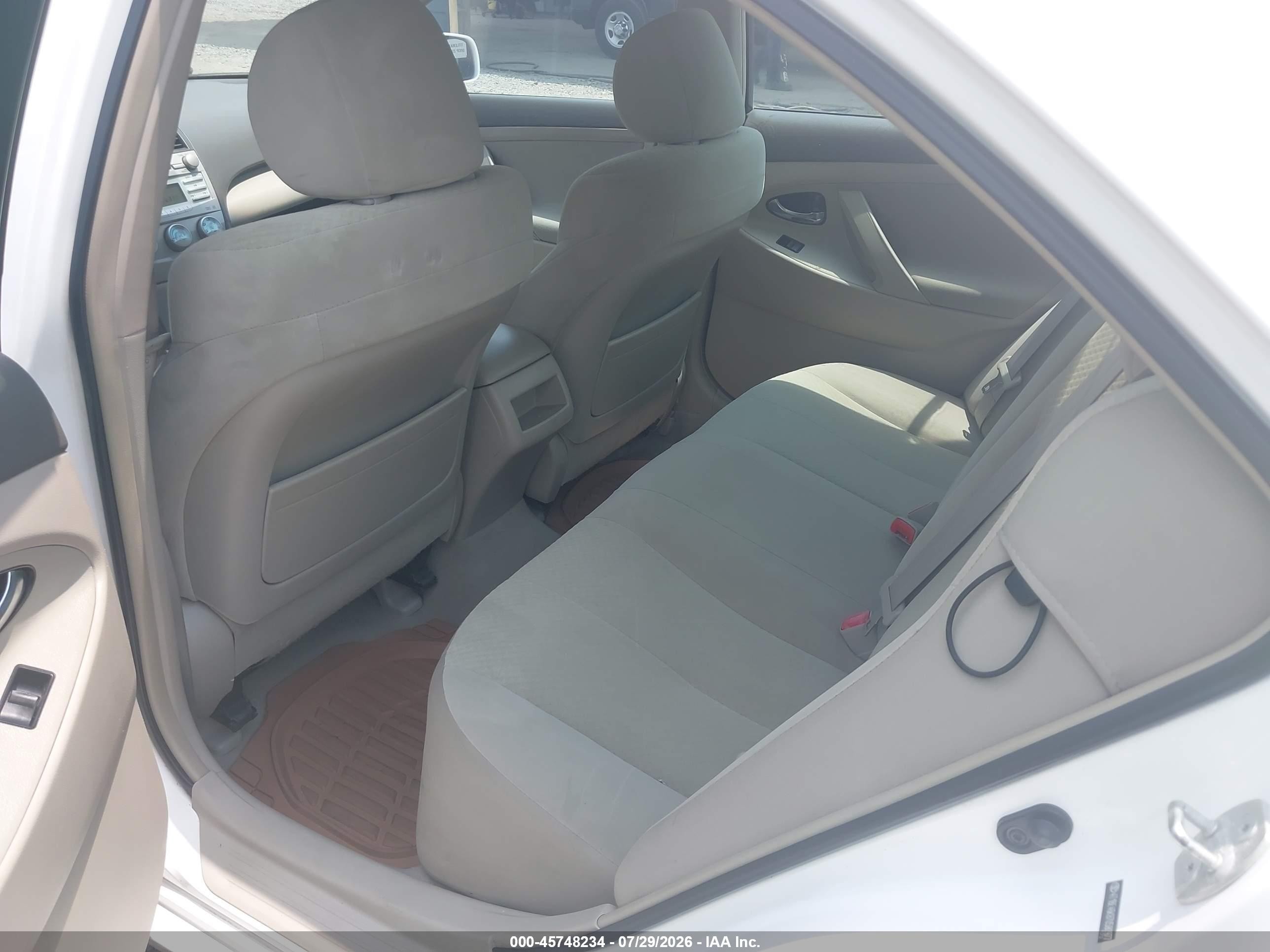 2007 Toyota Camry Le White vin: 4T1BE46K87U580977