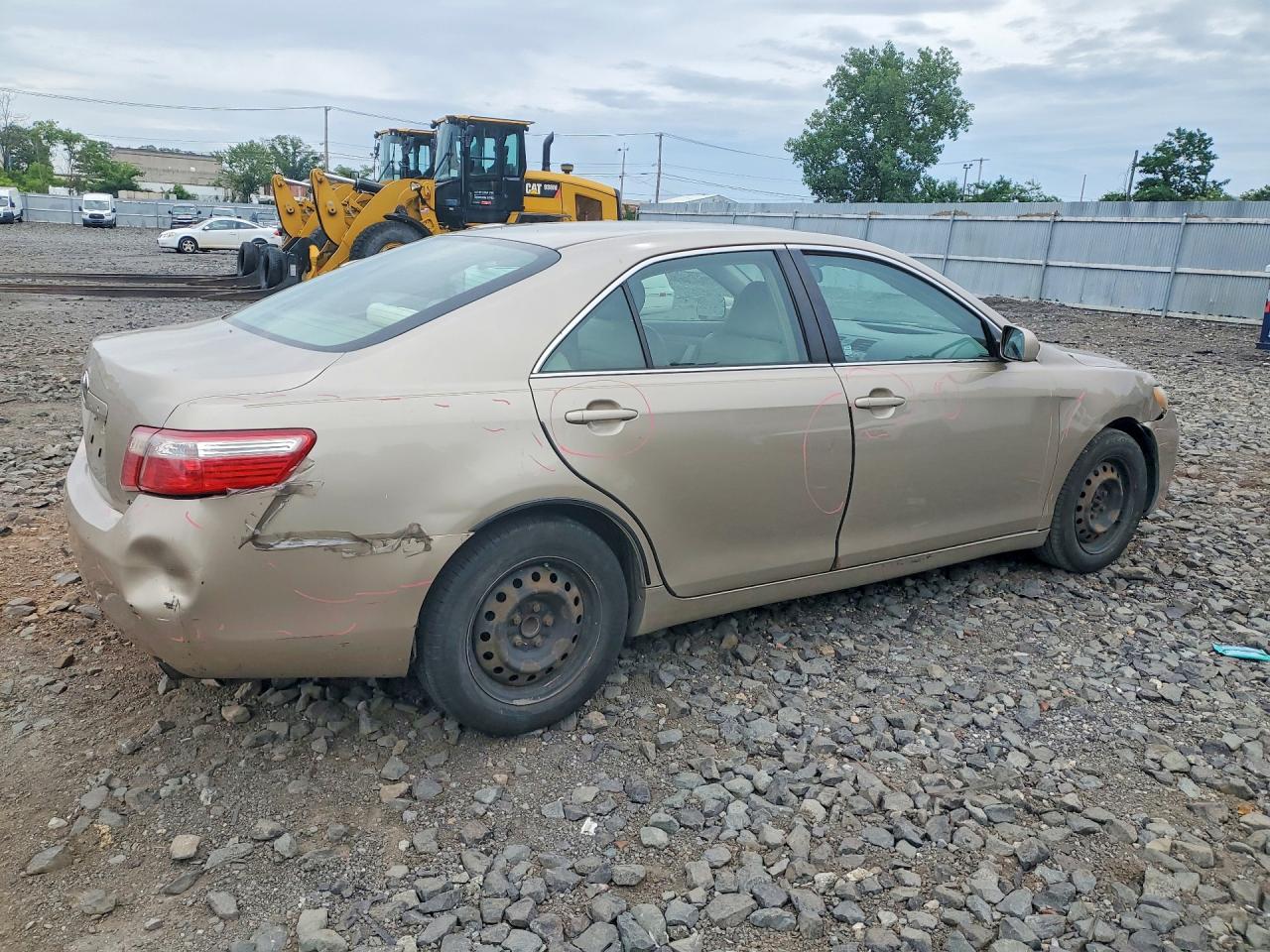 2007 Toyota Camry Le Gold vin: 4T1BE46K87U629661
