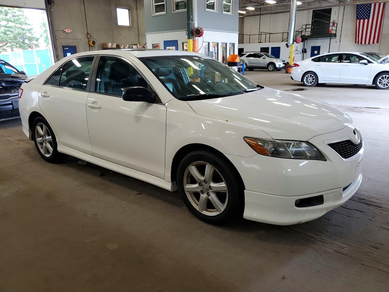 2007 Toyota Camry Se White vin: 4T1BE46K87U631913