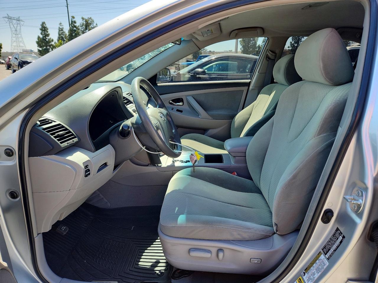 2007 Toyota Camry Le Silver vin: 4T1BE46K87U636920