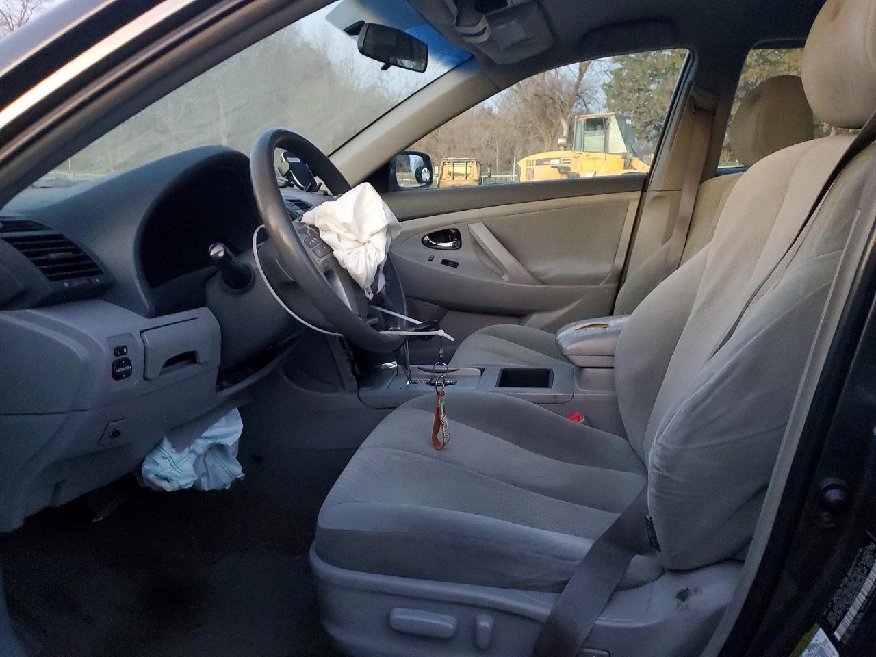 2007 Toyota Camry Le Gray vin: 4T1BE46K87U690847