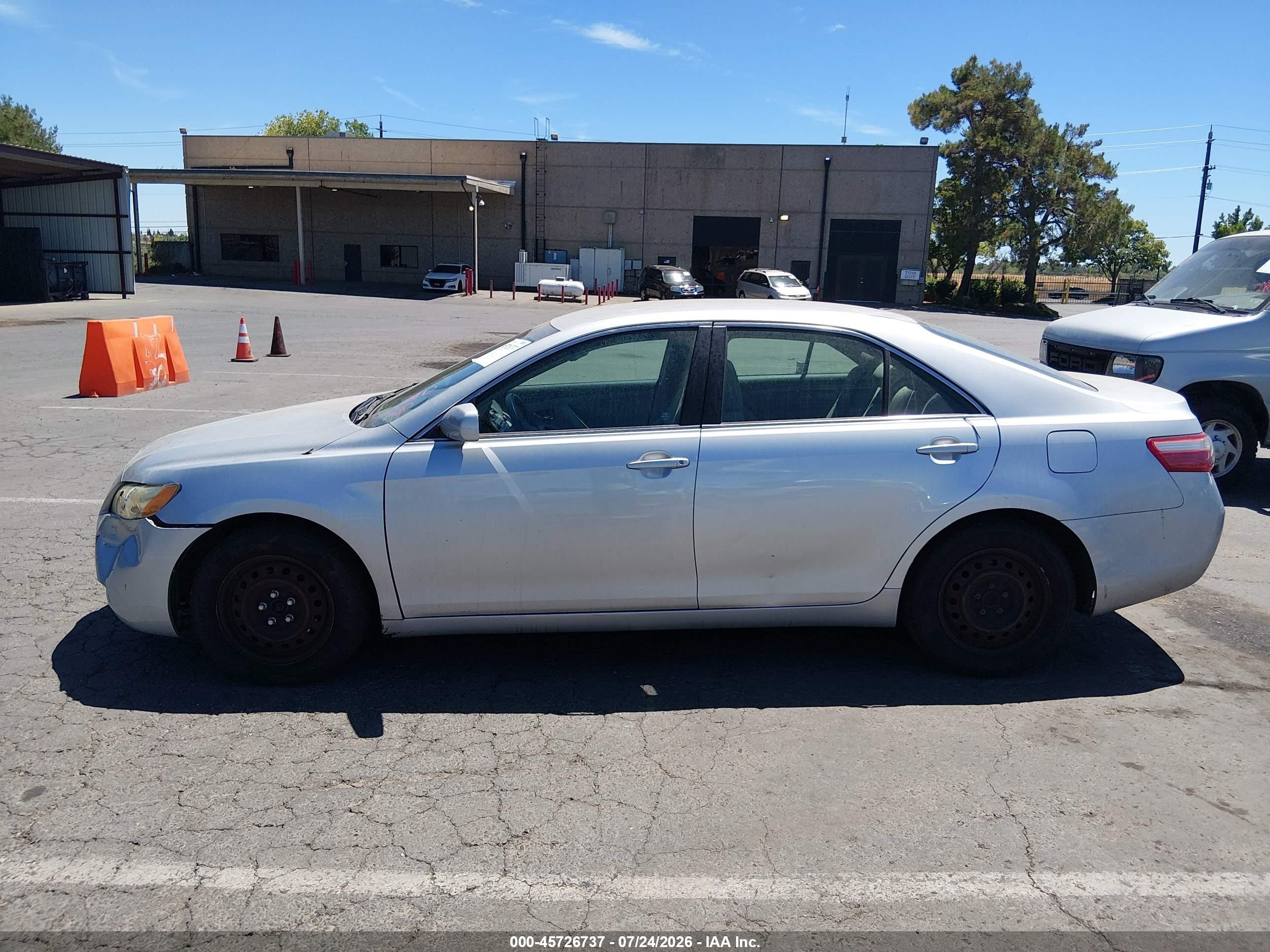 2007 Toyota Camry Le Серебряный vin: 4T1BE46K87U706061