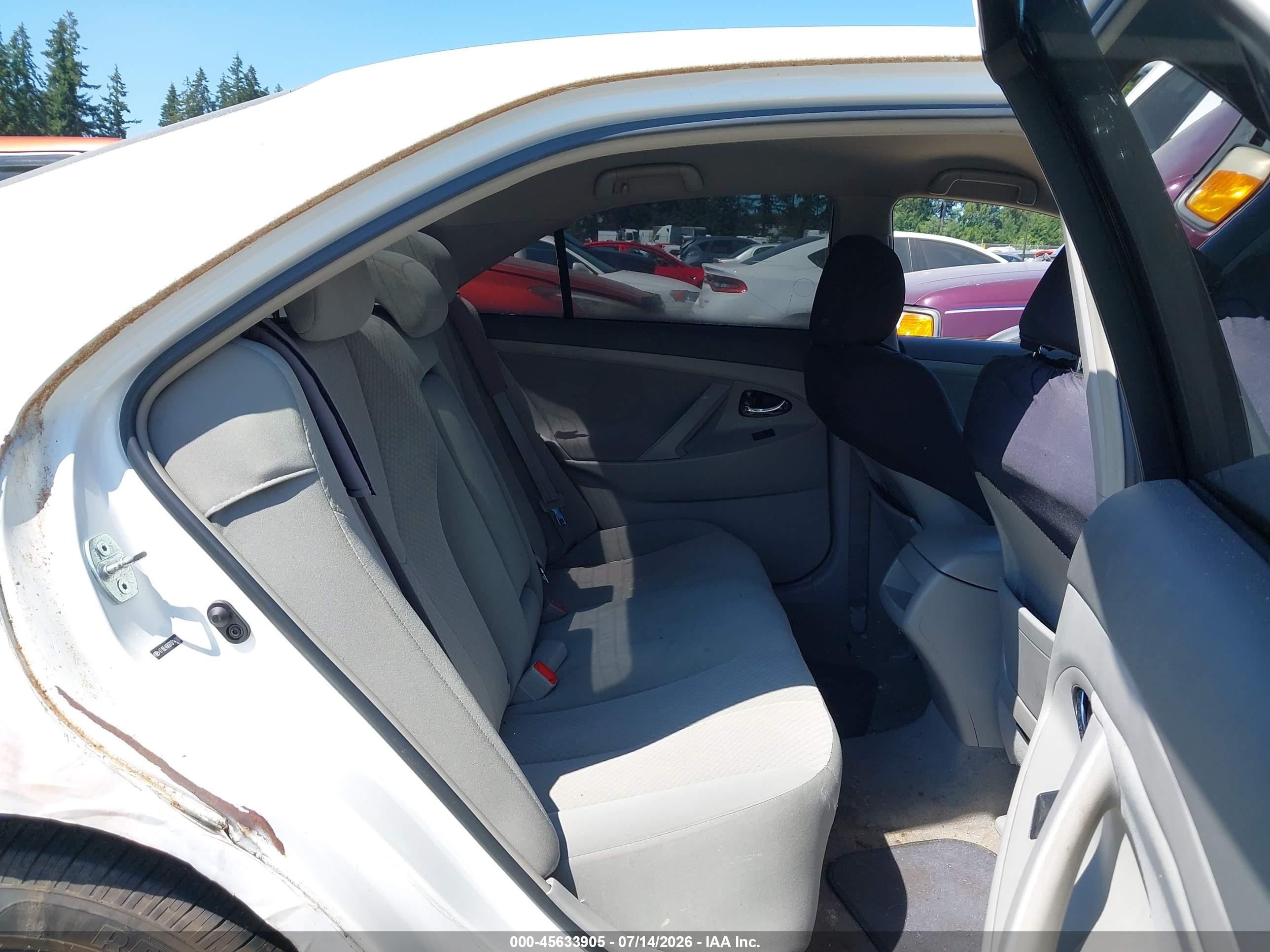 2007 Toyota Camry Le White vin: 4T1BE46K87U714080