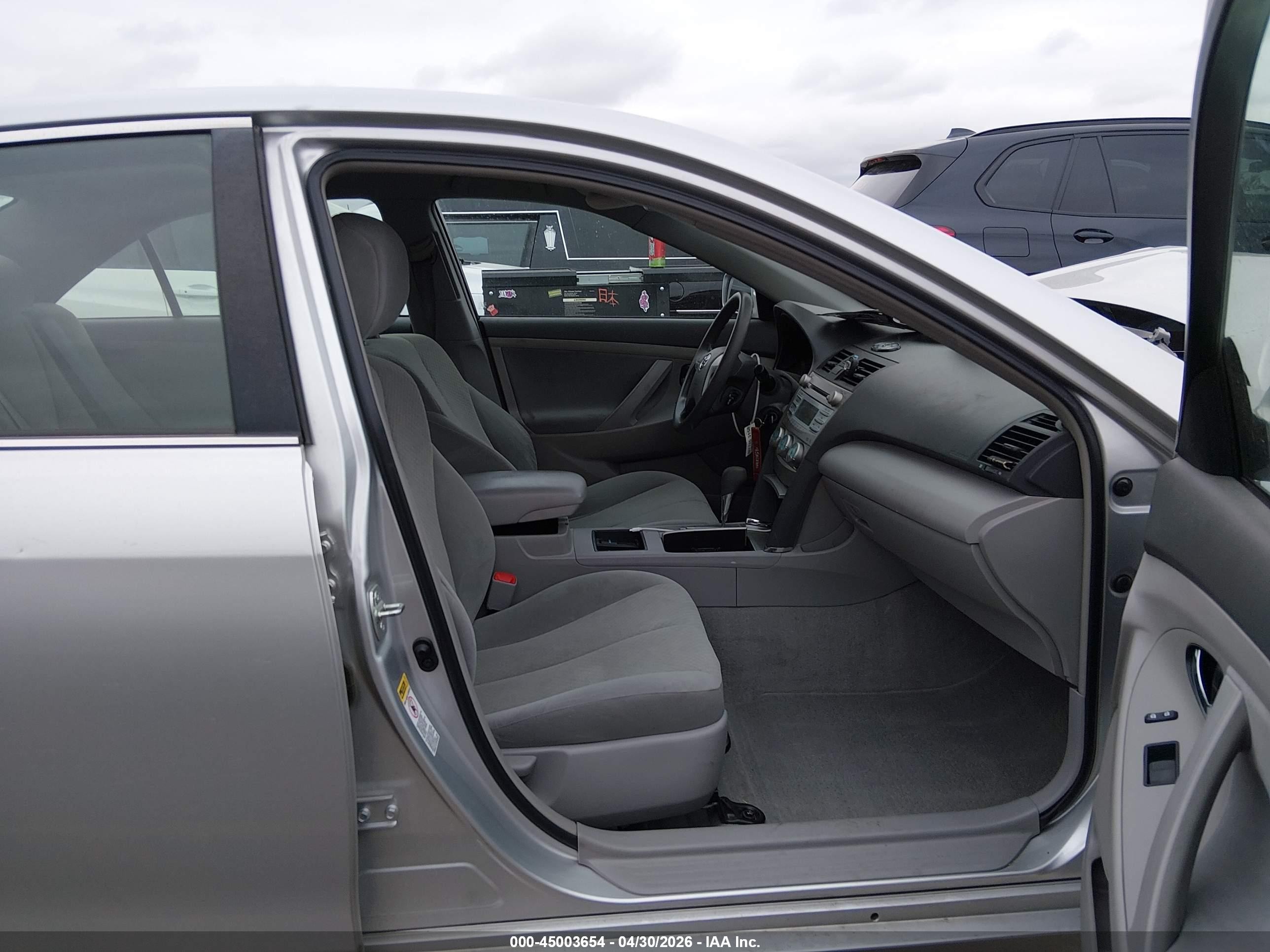 2008 Toyota Camry Le/se/xle Silver vin: 4T1BE46K88U200344