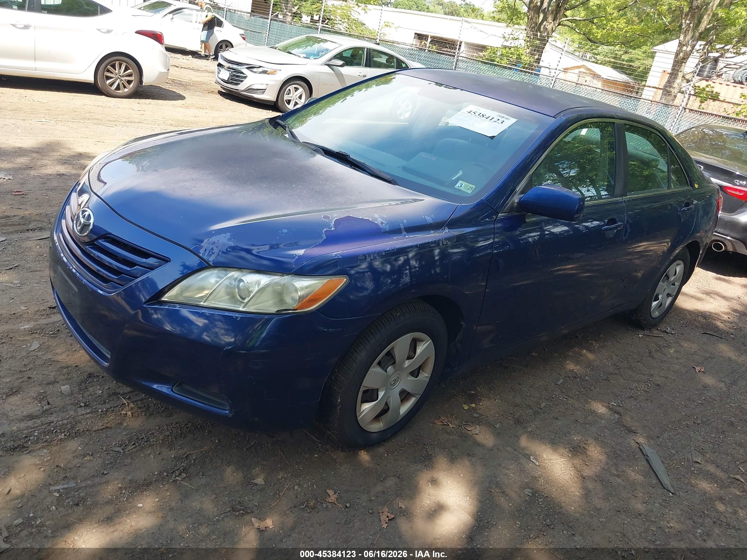 2008 Toyota Camry Le Blue vin: 4T1BE46K88U243517