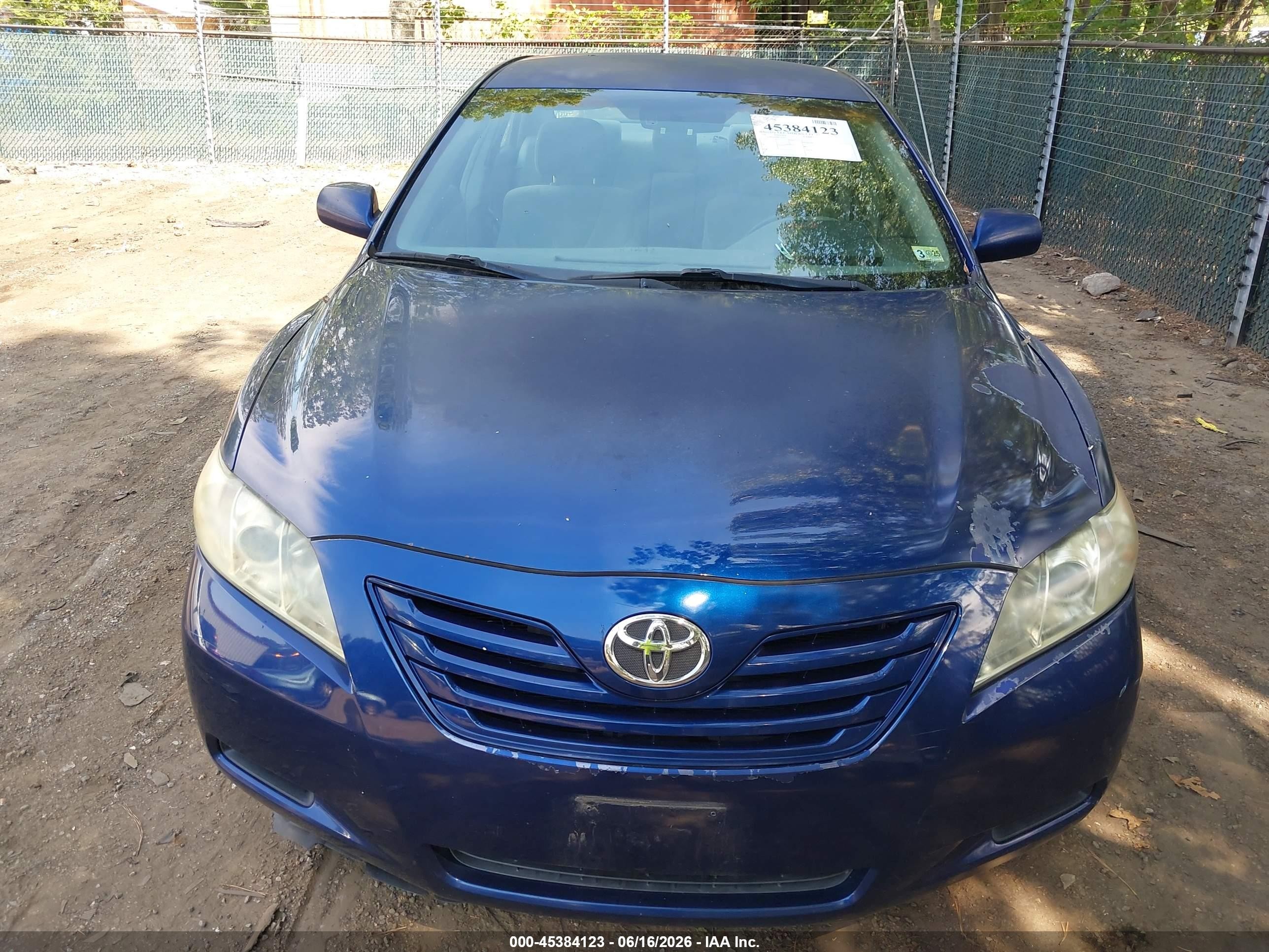 2008 Toyota Camry Le Blue vin: 4T1BE46K88U243517