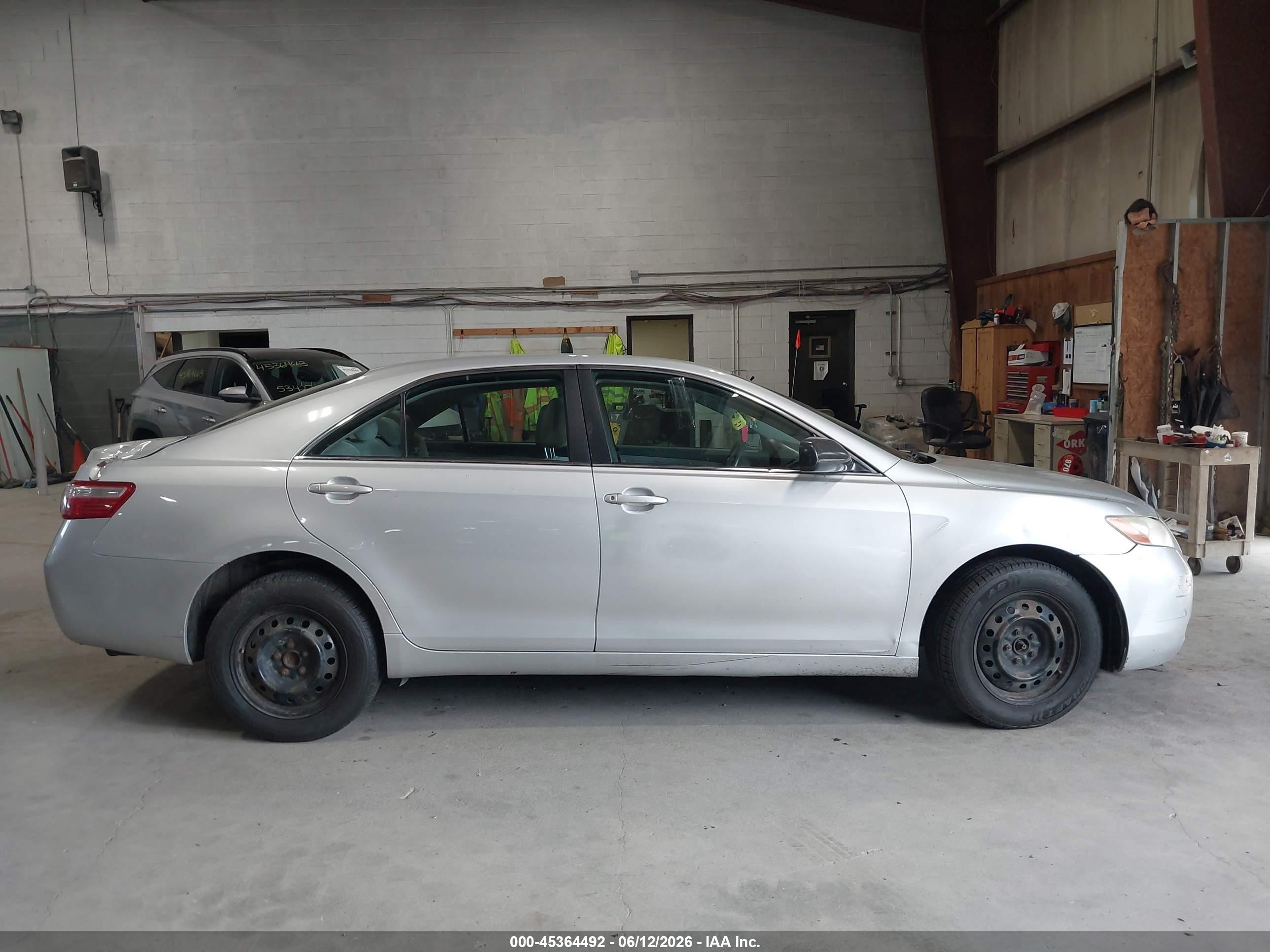 2008 Toyota Camry   Silver vin: 4T1BE46K88U753673
