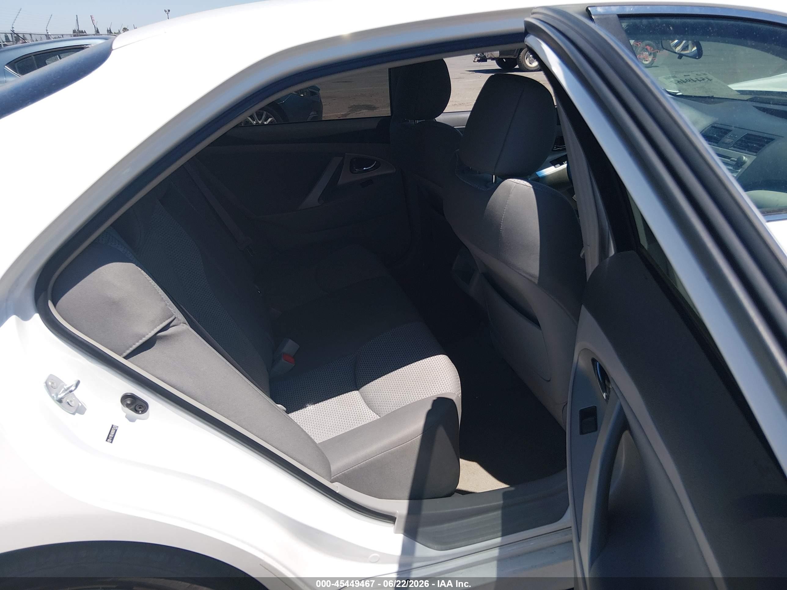 2008 Toyota Camry Se White vin: 4T1BE46K88U754130