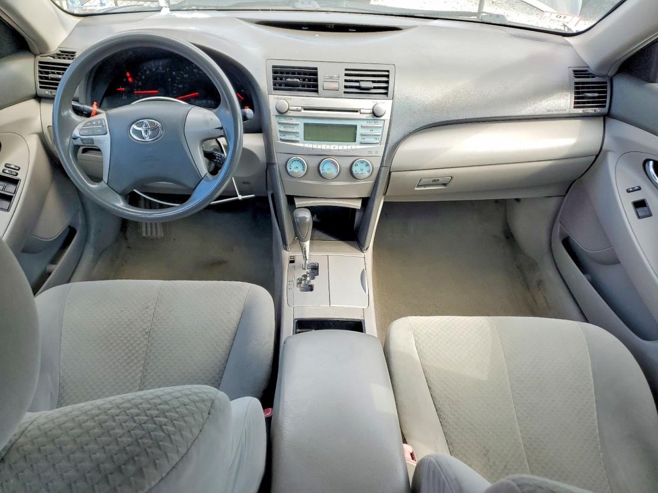 2008 Toyota Camry Le Gray vin: 4T1BE46K88U757593