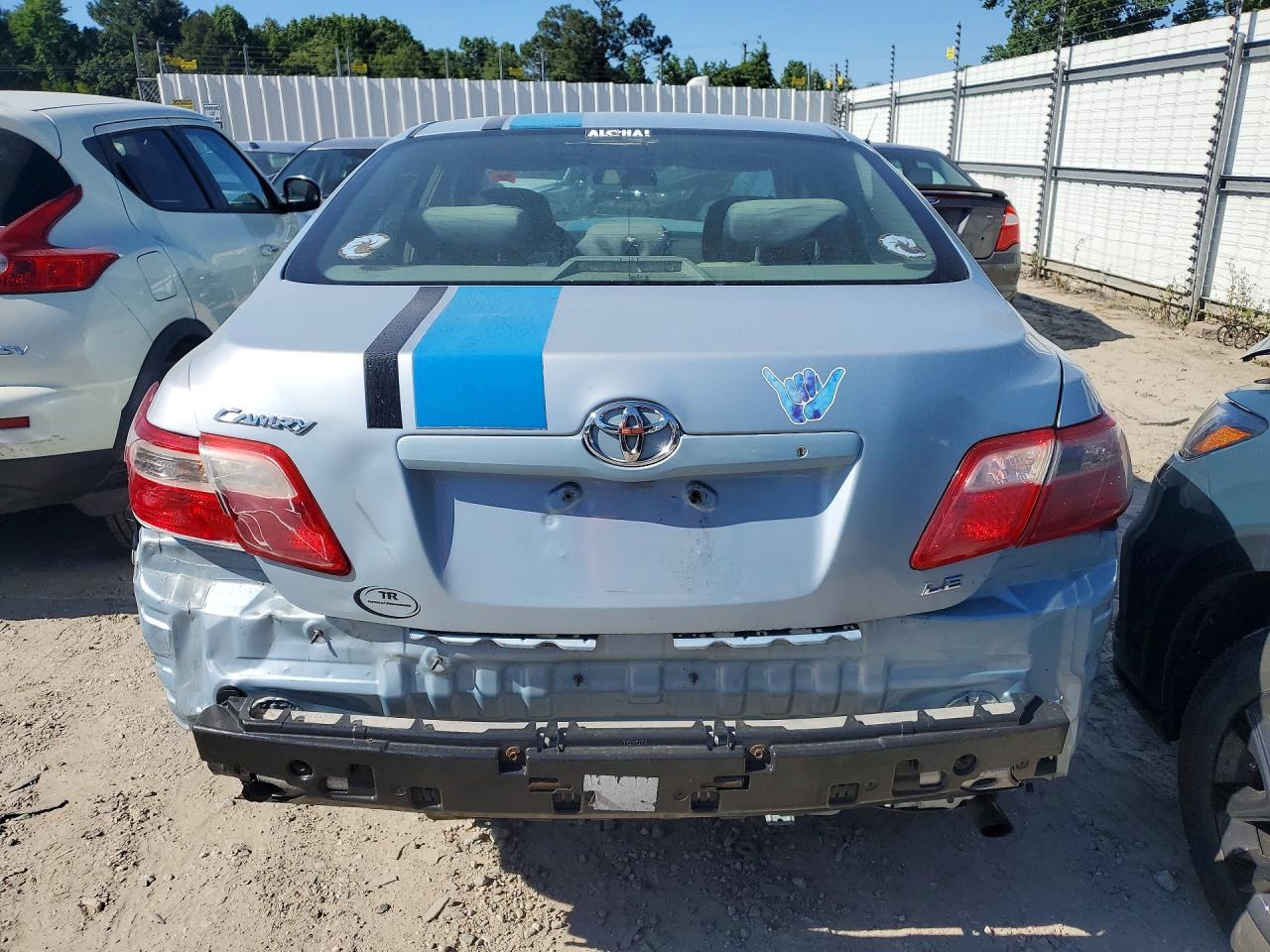 2008 Toyota Camry Le Blue vin: 4T1BE46K88U758260