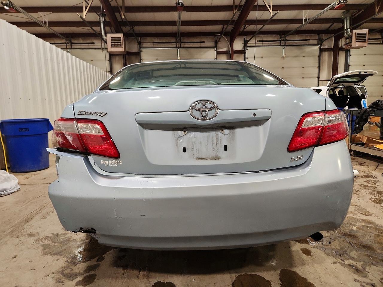 2008 Toyota Camry Le Blue vin: 4T1BE46K88U768013