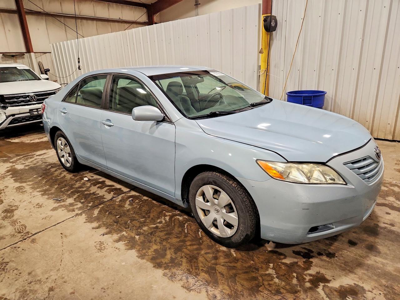 2008 Toyota Camry Le Blue vin: 4T1BE46K88U768013