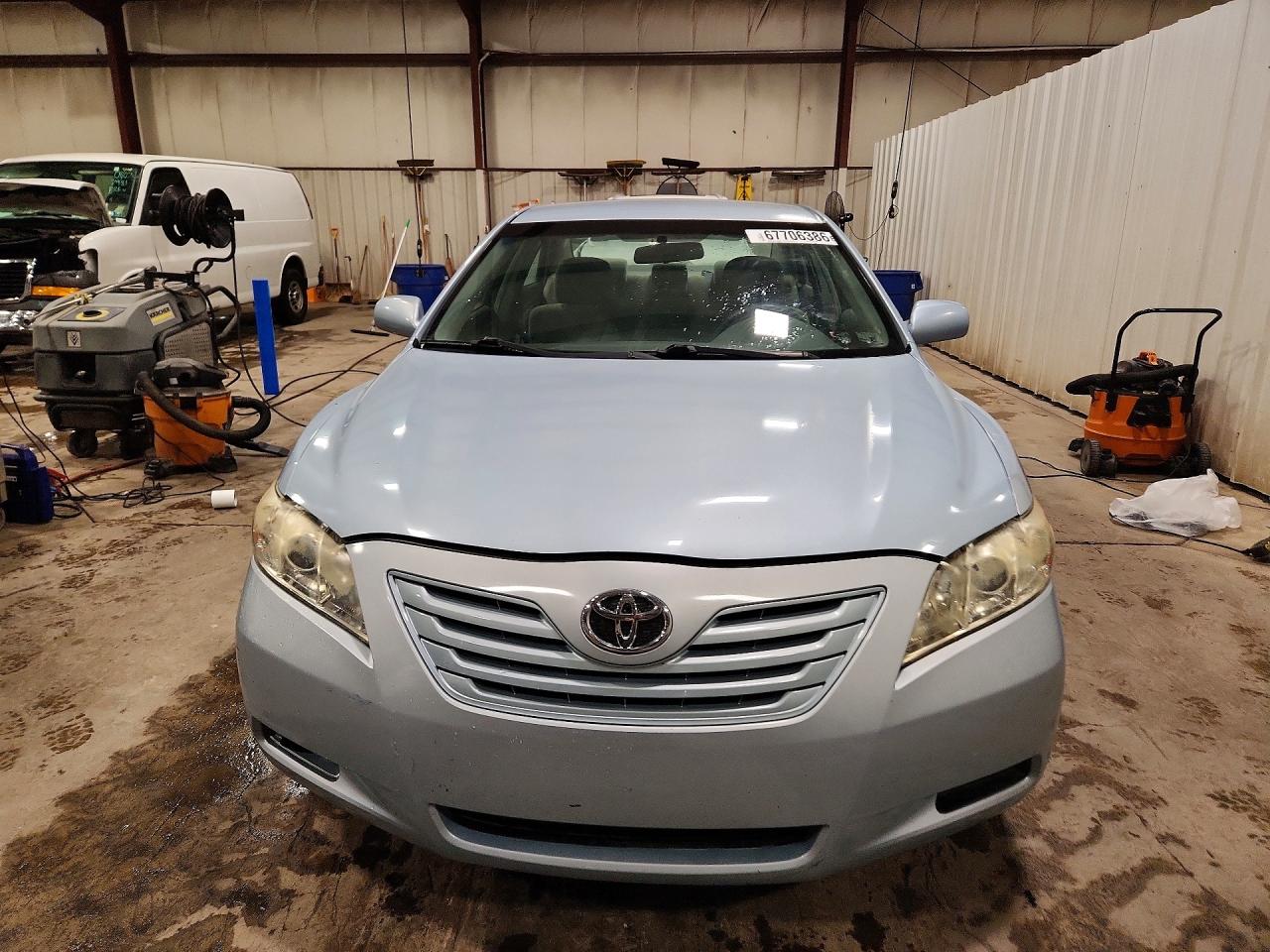 2008 Toyota Camry Le Blue vin: 4T1BE46K88U768013