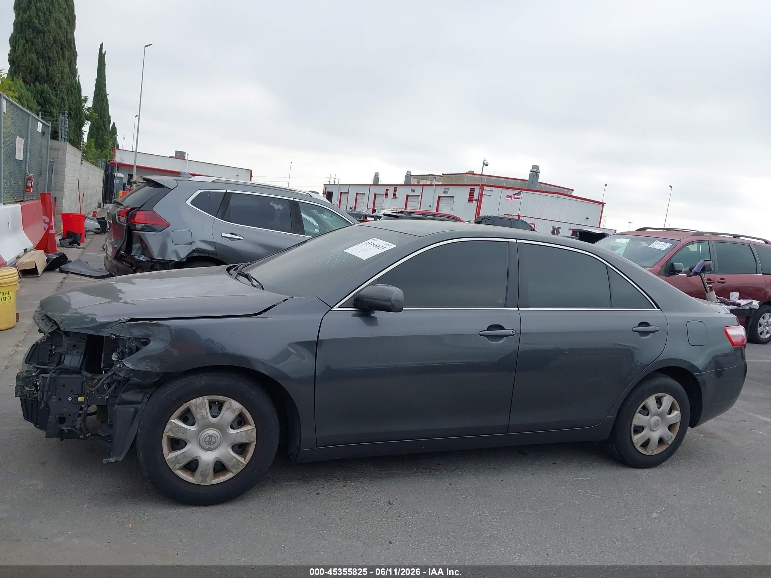 2008 Toyota Camry Le Gray vin: 4T1BE46K88U775916