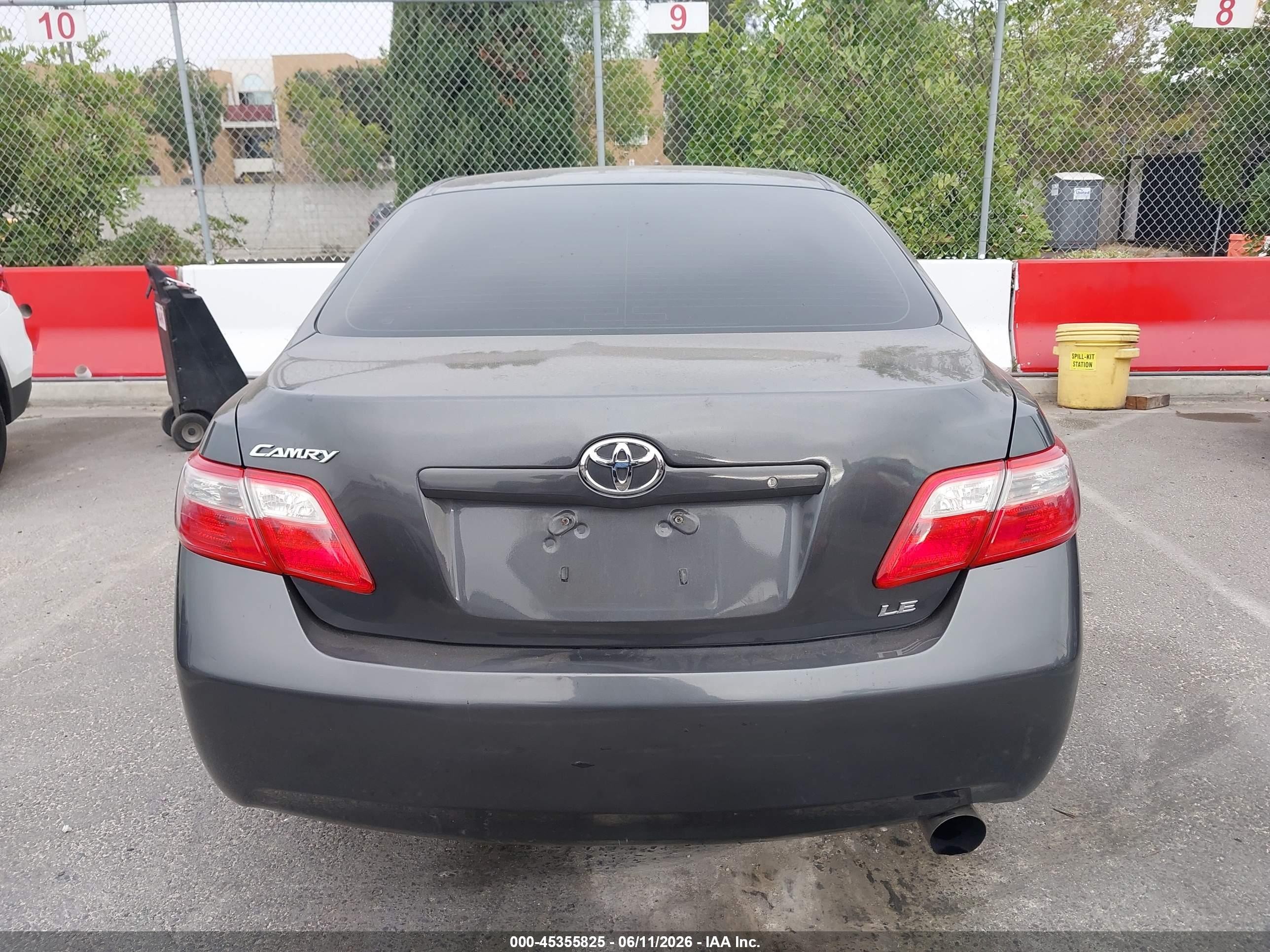 2008 Toyota Camry Le Gray vin: 4T1BE46K88U775916