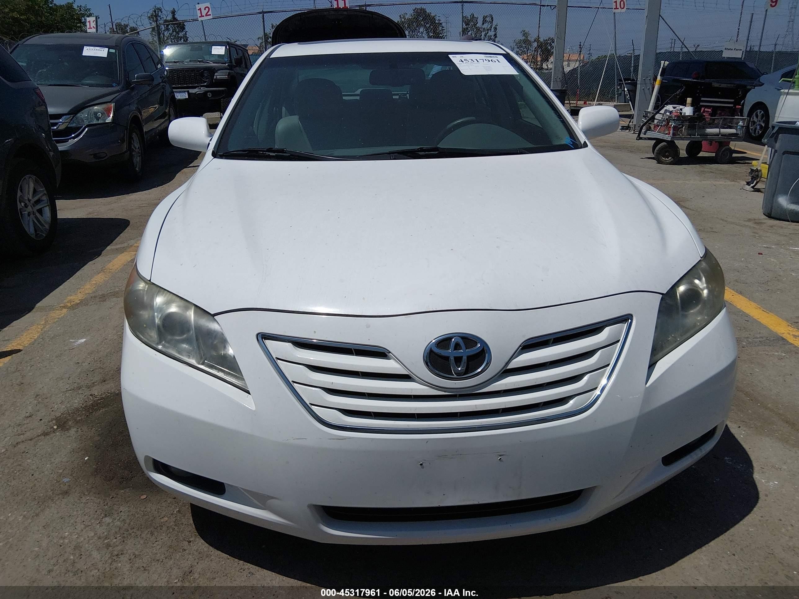 2008 Toyota Camry Xle White vin: 4T1BE46K88U788150