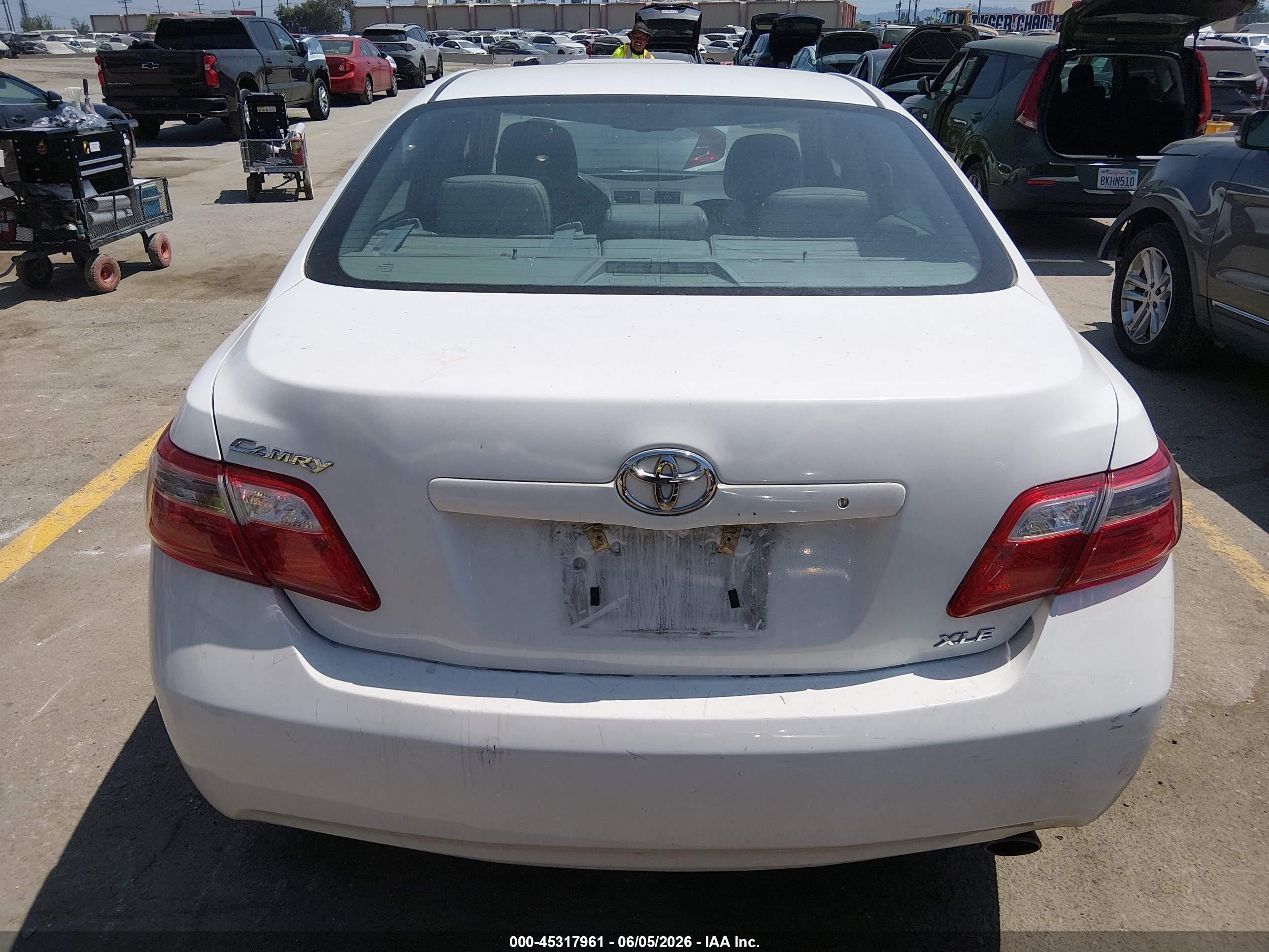 2008 Toyota Camry Xle White vin: 4T1BE46K88U788150