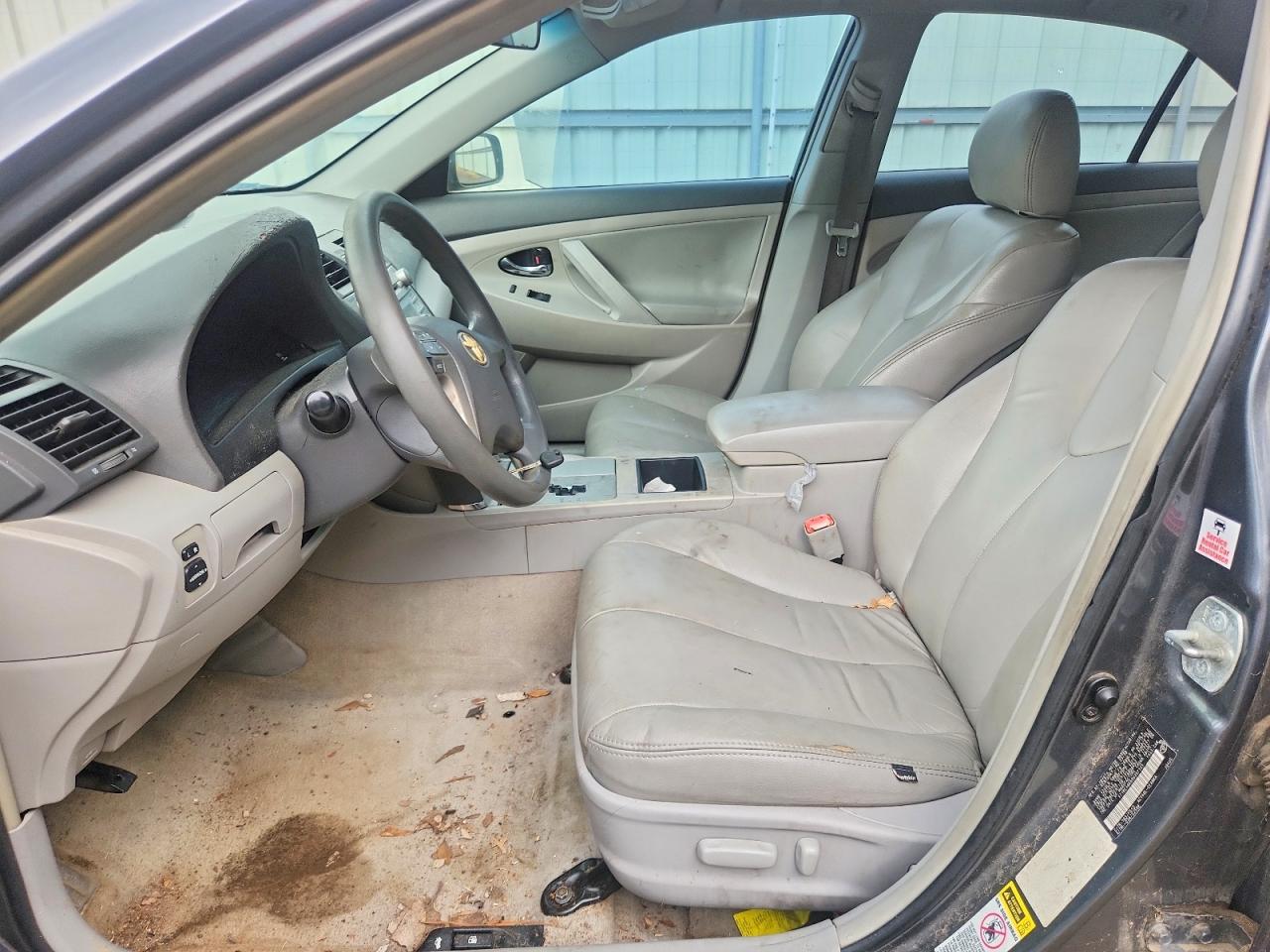2009 Toyota Camry Le Gray vin: 4T1BE46K89U287325