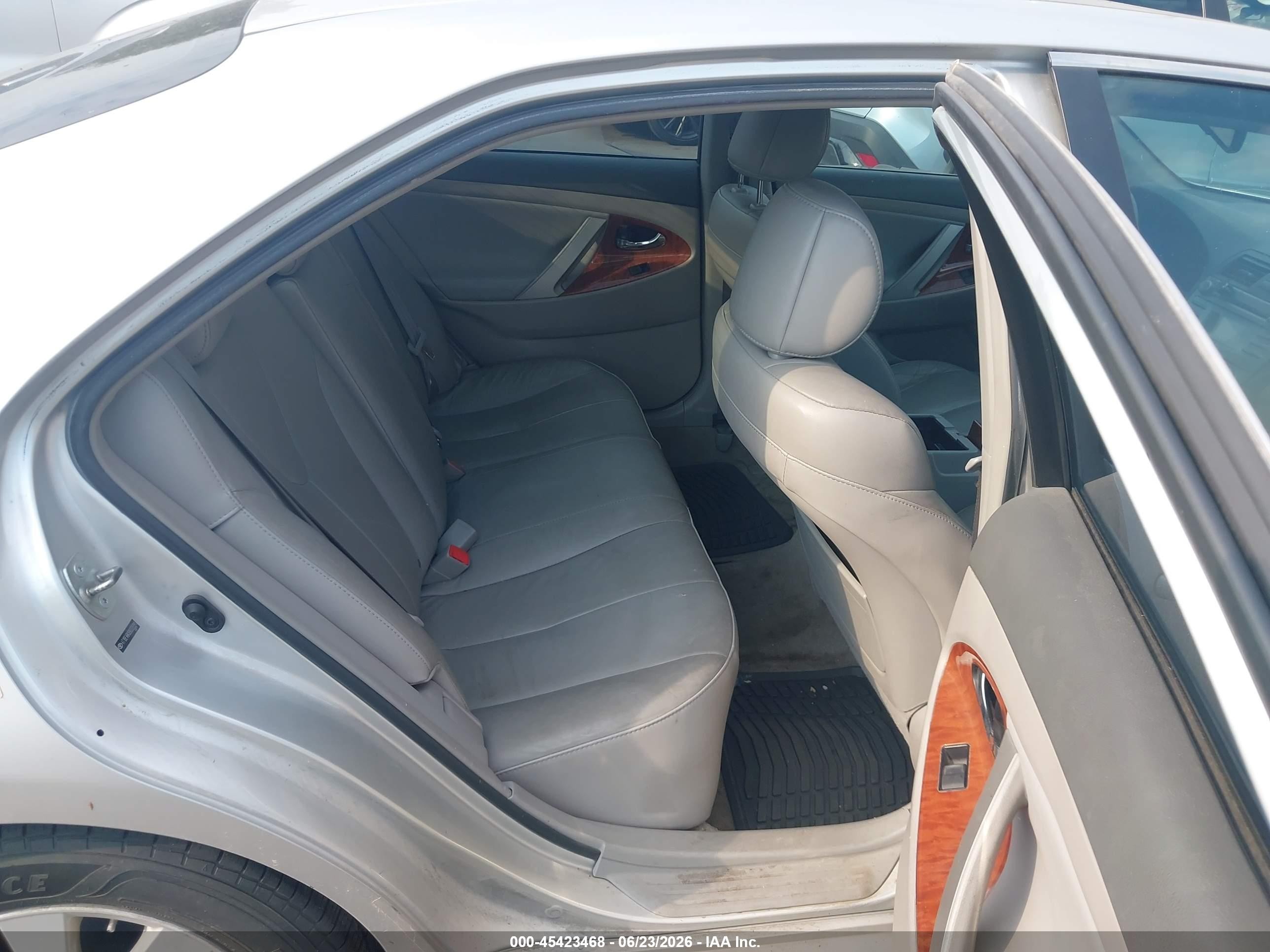 2009 Toyota Camry Xle Silver vin: 4T1BE46K89U339391
