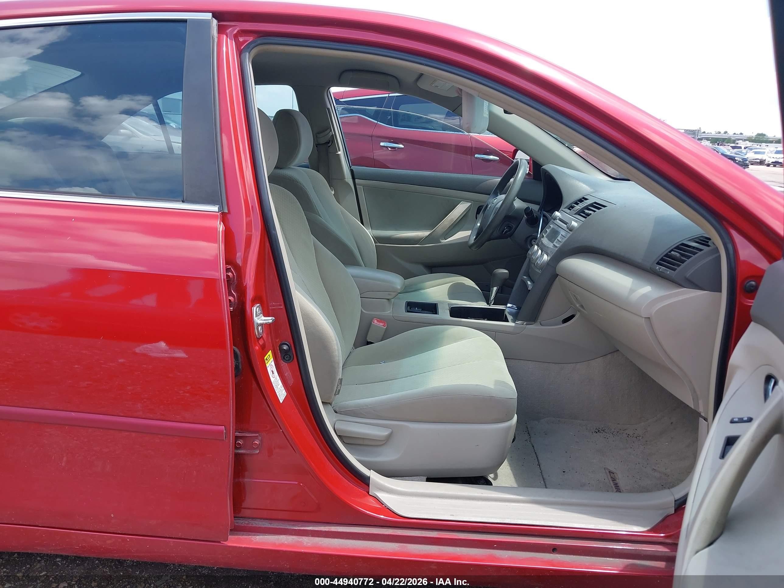 2009 Toyota Camry Le Red vin: 4T1BE46K89U342193