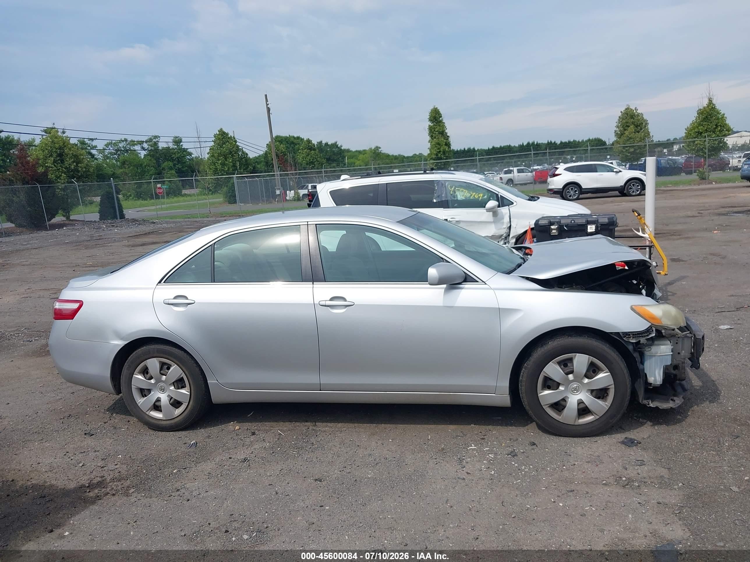2009 Toyota Camry Le Silver vin: 4T1BE46K89U350178