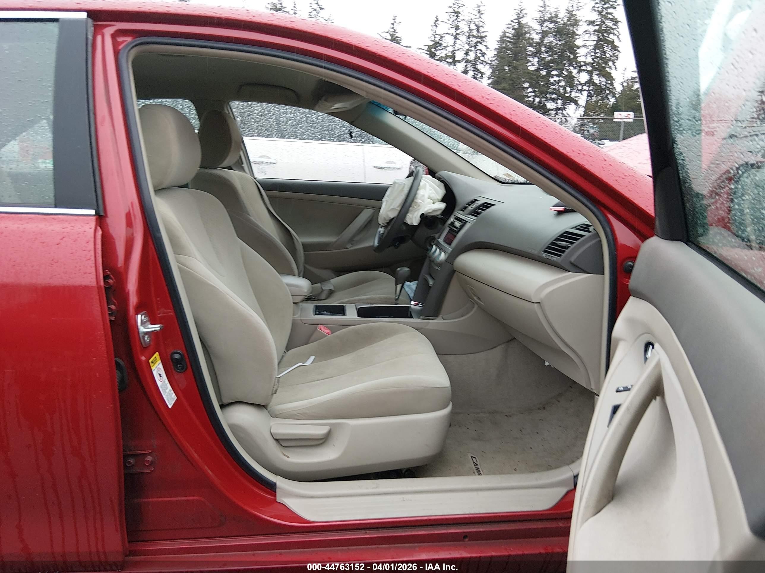 2009 Toyota Camry Le Red vin: 4T1BE46K89U358362