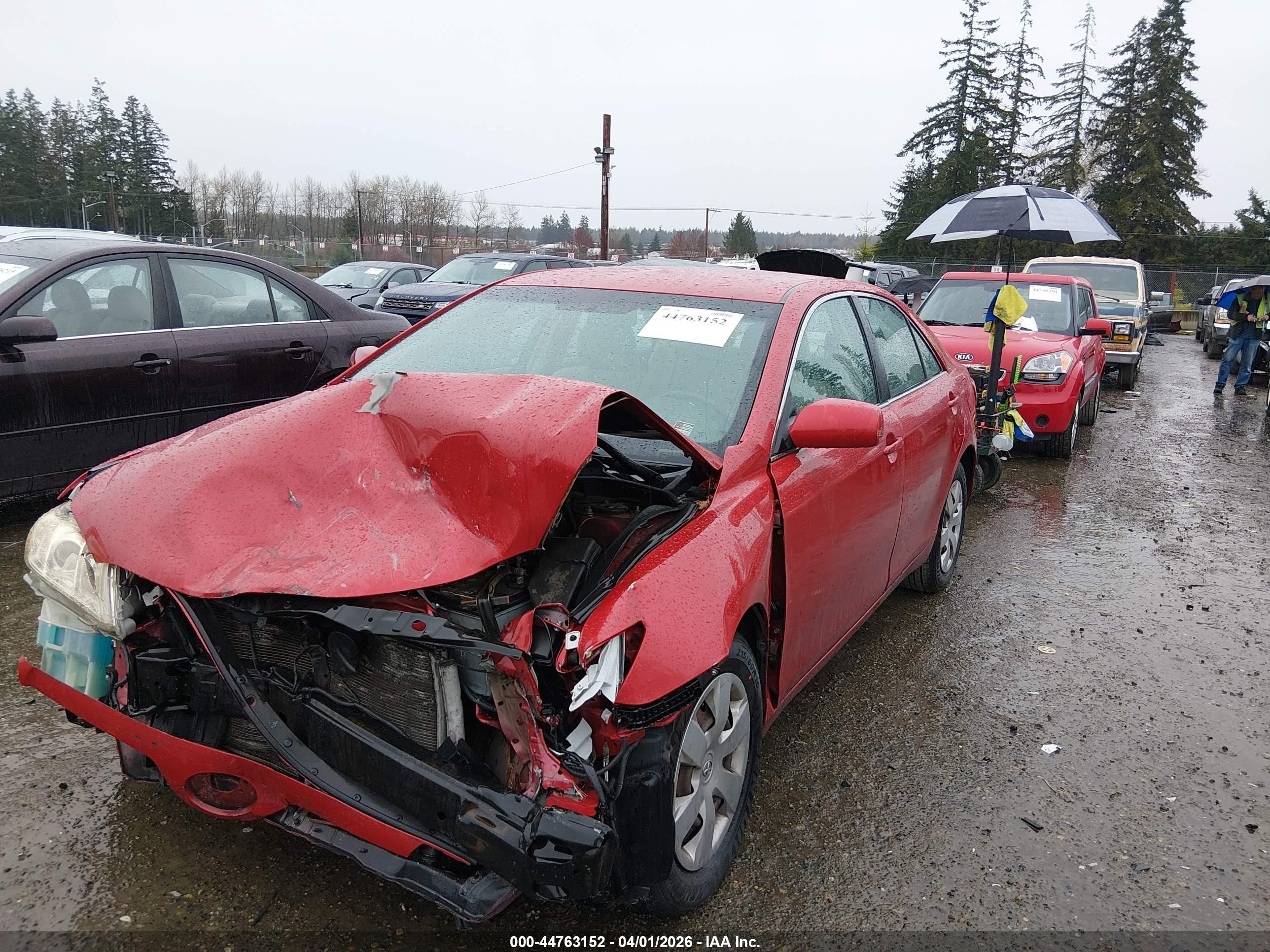 2009 Toyota Camry Le Red vin: 4T1BE46K89U358362