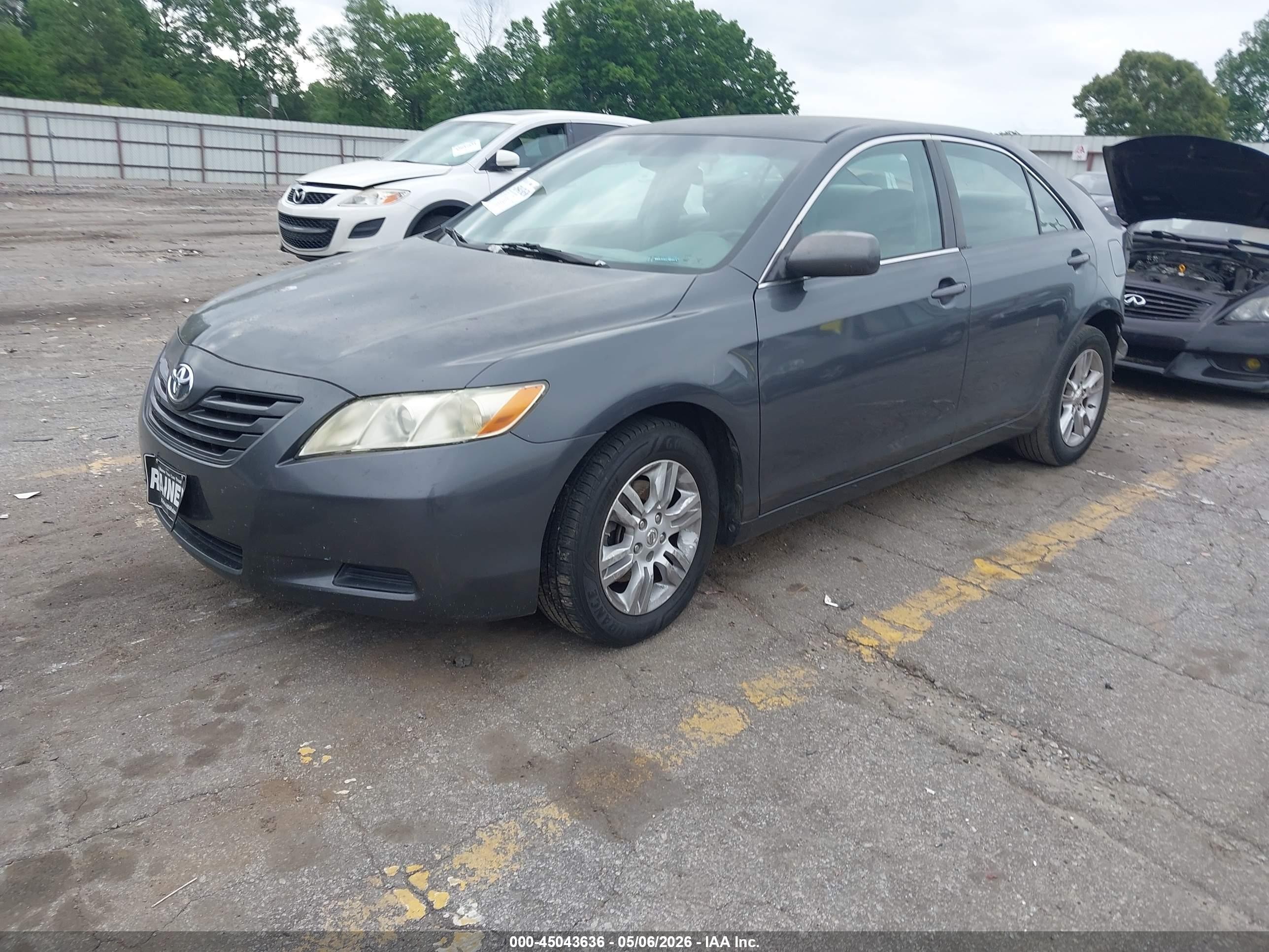 2009 Toyota Camry Le Gray vin: 4T1BE46K89U378885