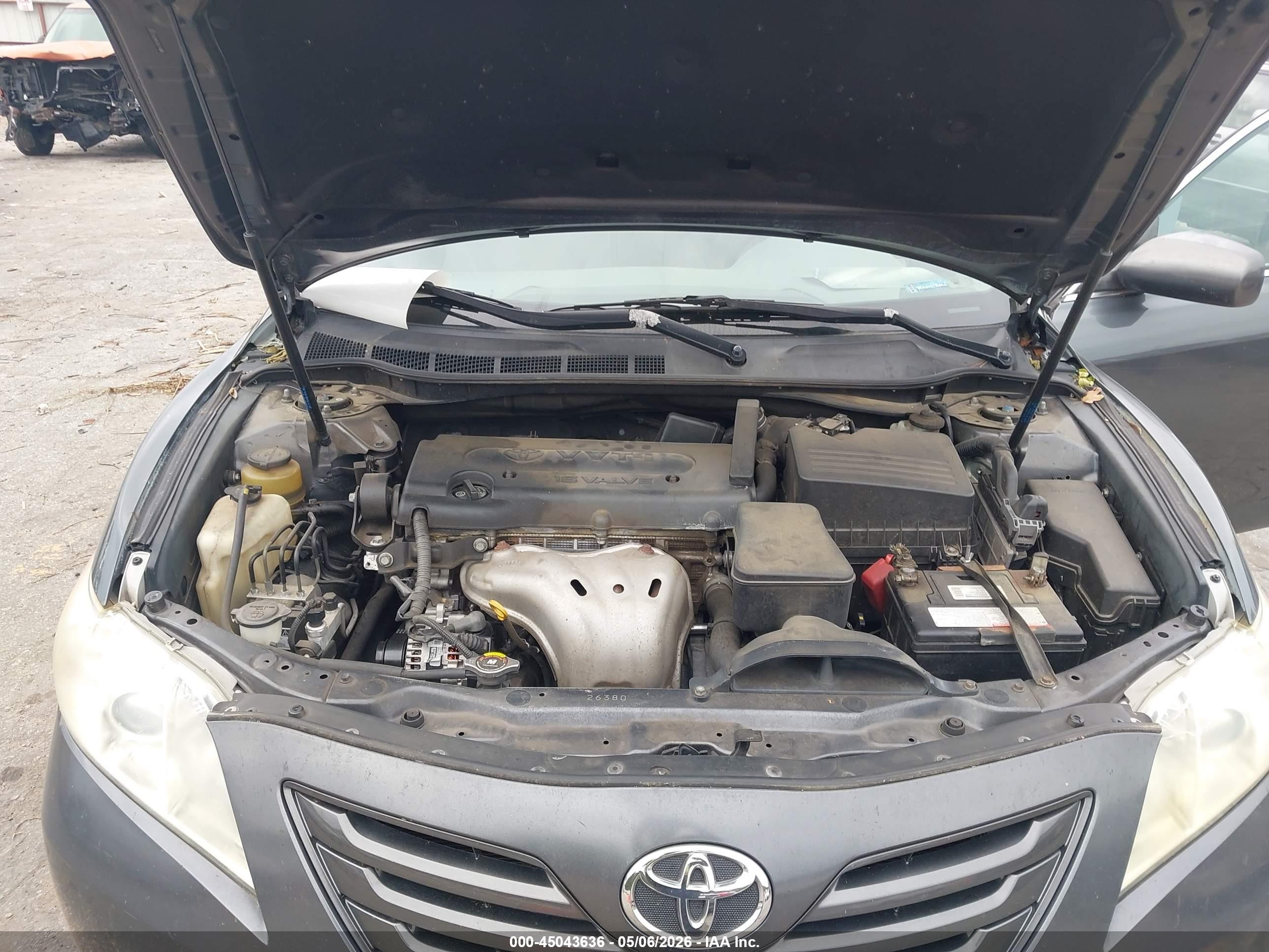 2009 Toyota Camry Le Gray vin: 4T1BE46K89U378885
