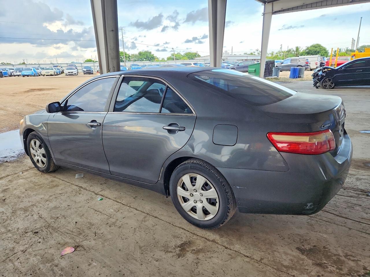 2009 Toyota Camry Le Gray vin: 4T1BE46K89U388672