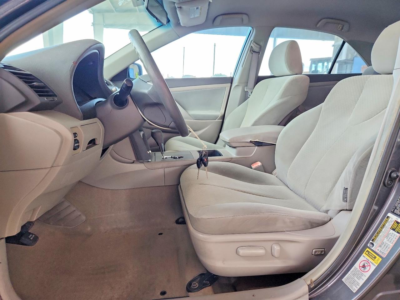 2009 Toyota Camry Le Gray vin: 4T1BE46K89U388672