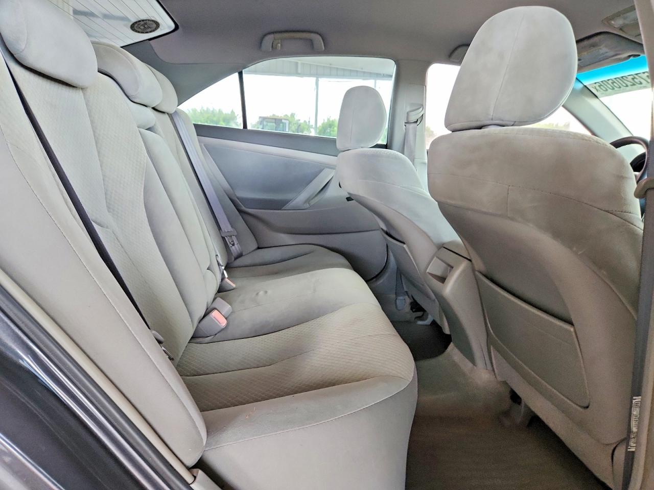 2009 Toyota Camry Le Gray vin: 4T1BE46K89U388672