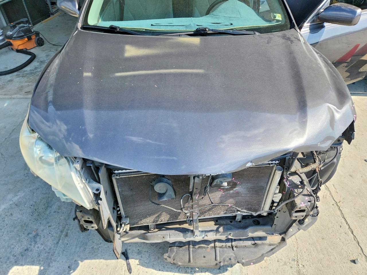 2009 Toyota Camry Le Gray vin: 4T1BE46K89U404692
