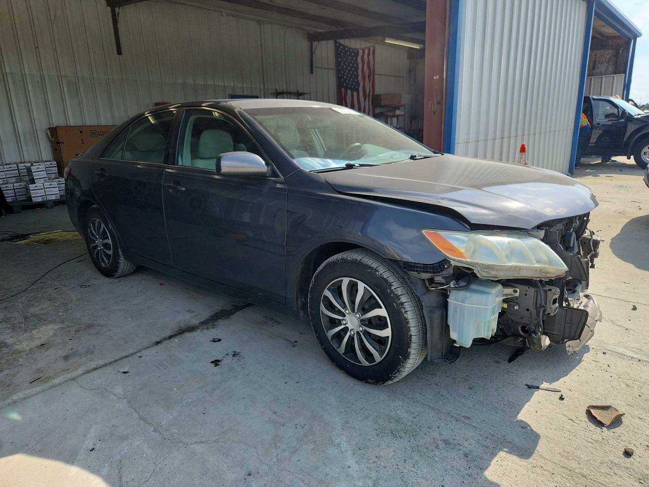 2009 Toyota Camry Le Gray vin: 4T1BE46K89U404692