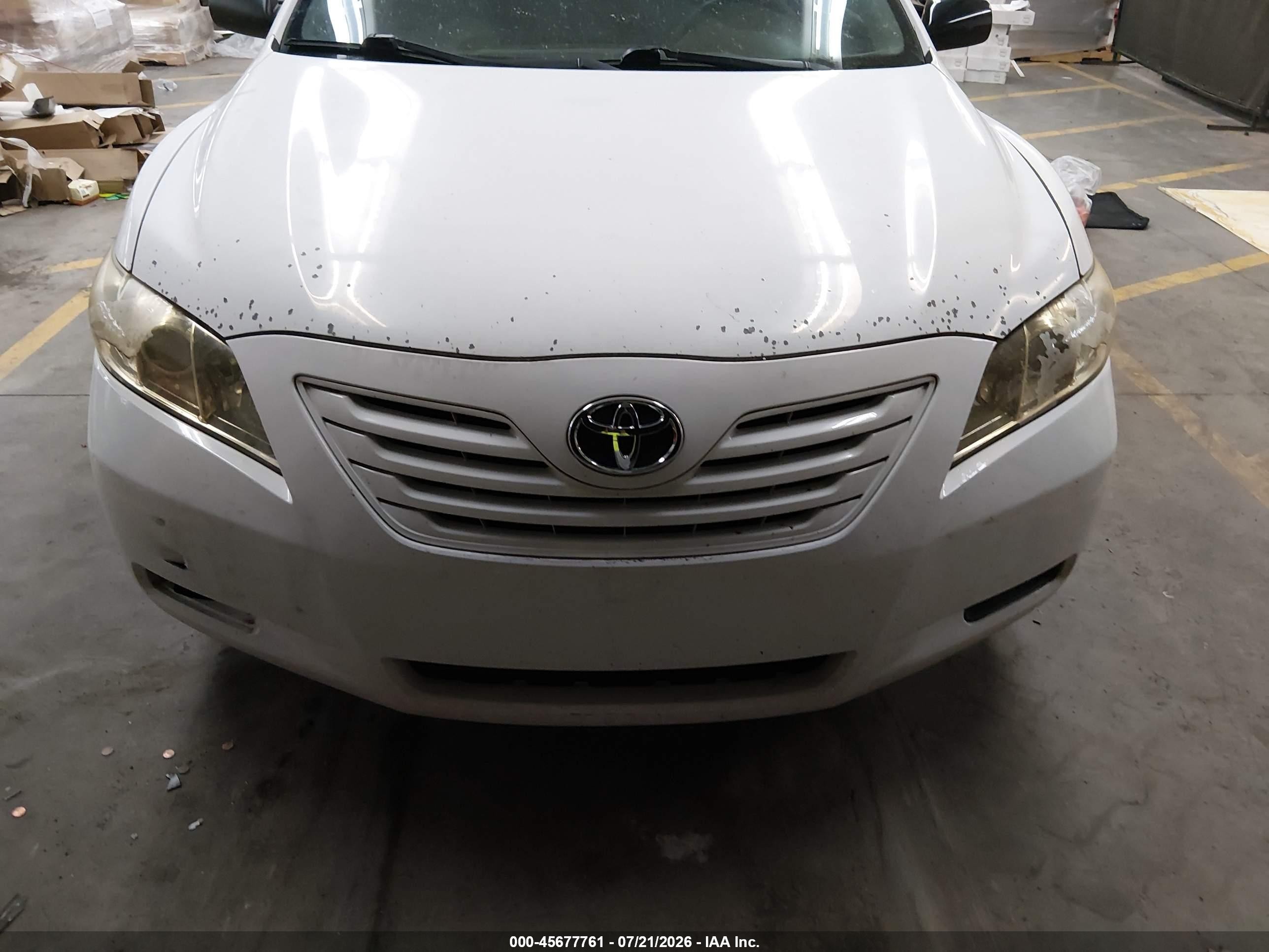 2009 Toyota Camry Le White vin: 4T1BE46K89U824856