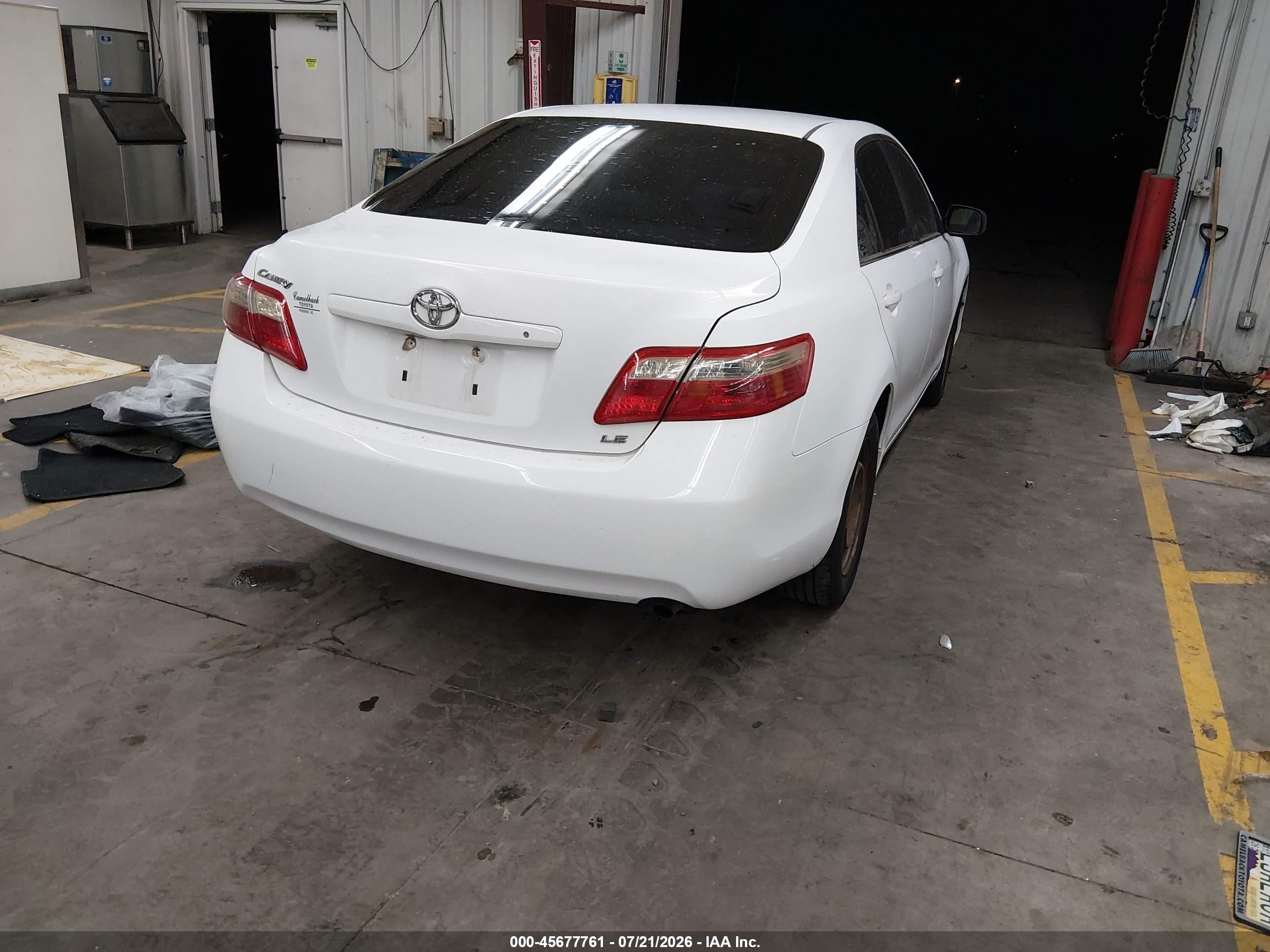 2009 Toyota Camry Le White vin: 4T1BE46K89U824856