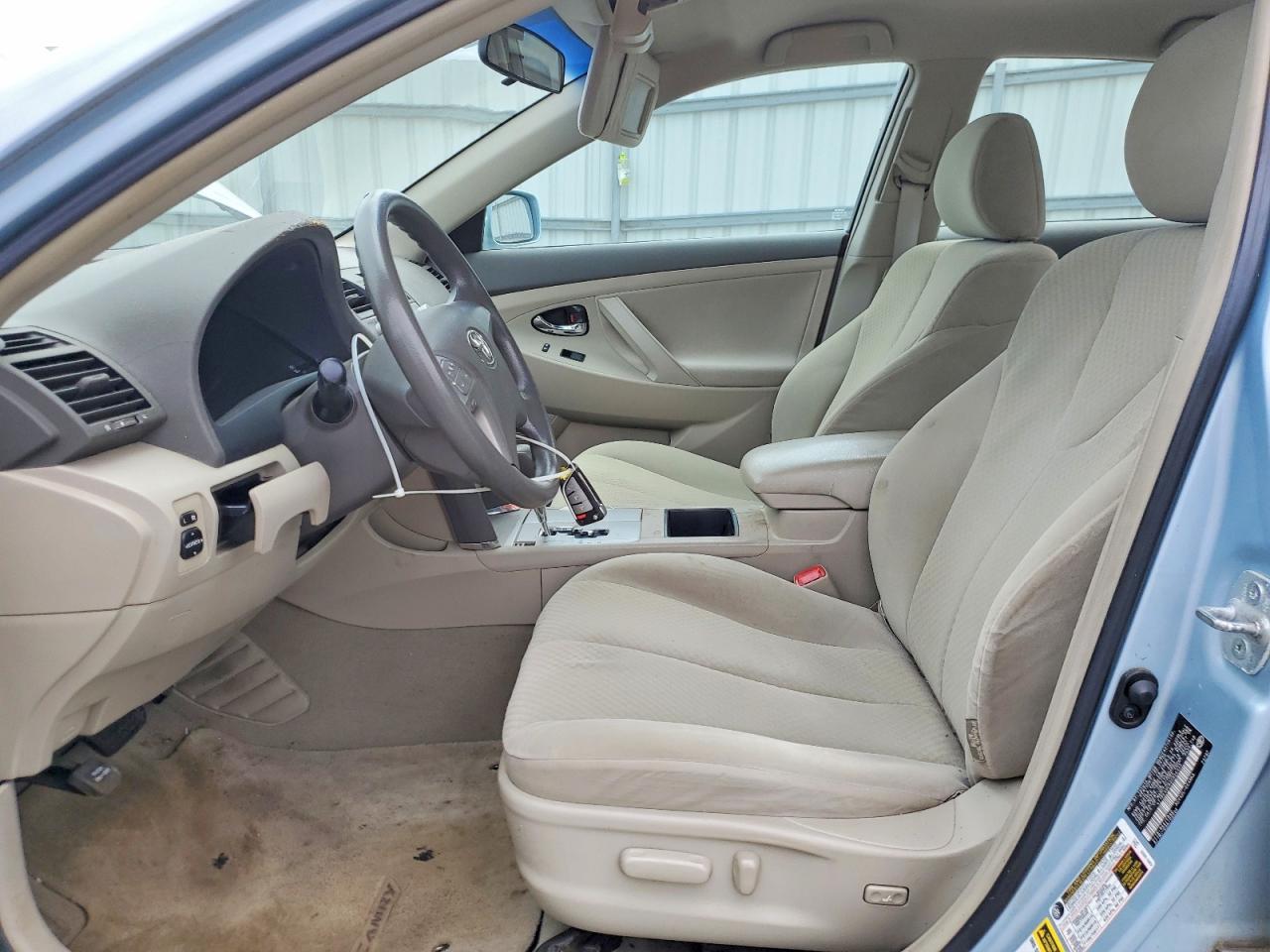 2009 Toyota Camry Le Blue vin: 4T1BE46K89U826333