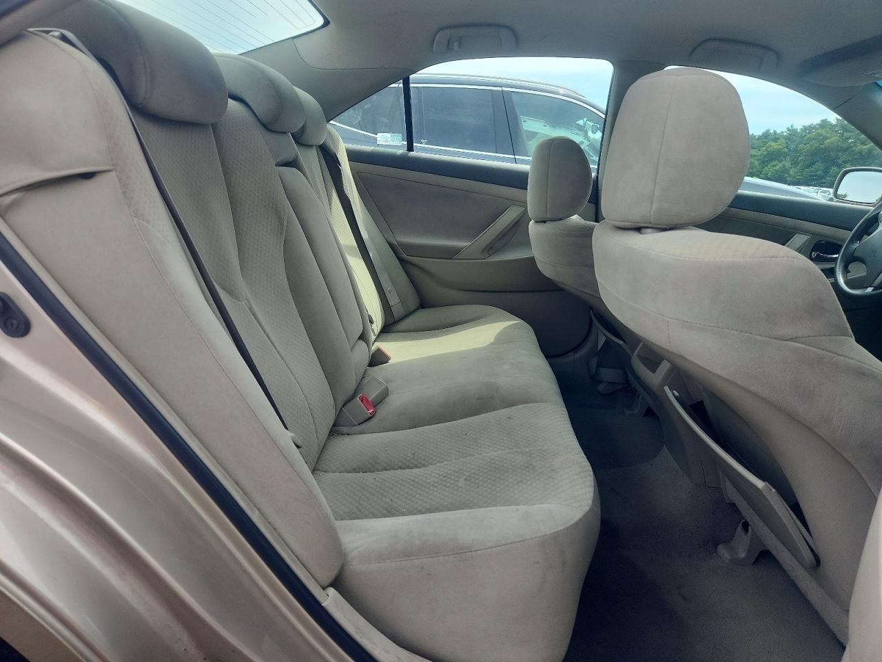 2009 Toyota Camry Base Золотой vin: 4T1BE46K89U828518