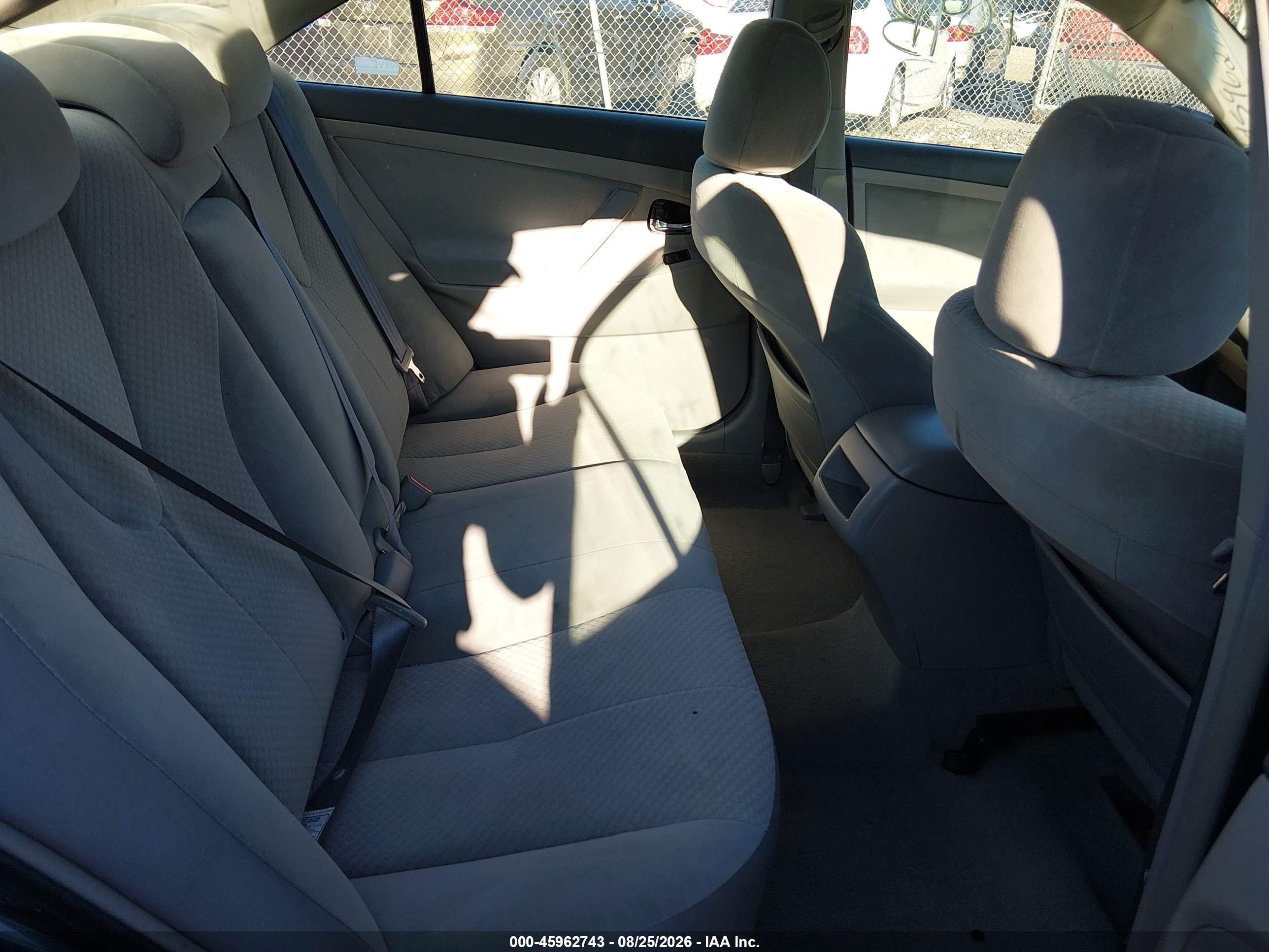 2009 Toyota Camry Le Серый vin: 4T1BE46K89U840622