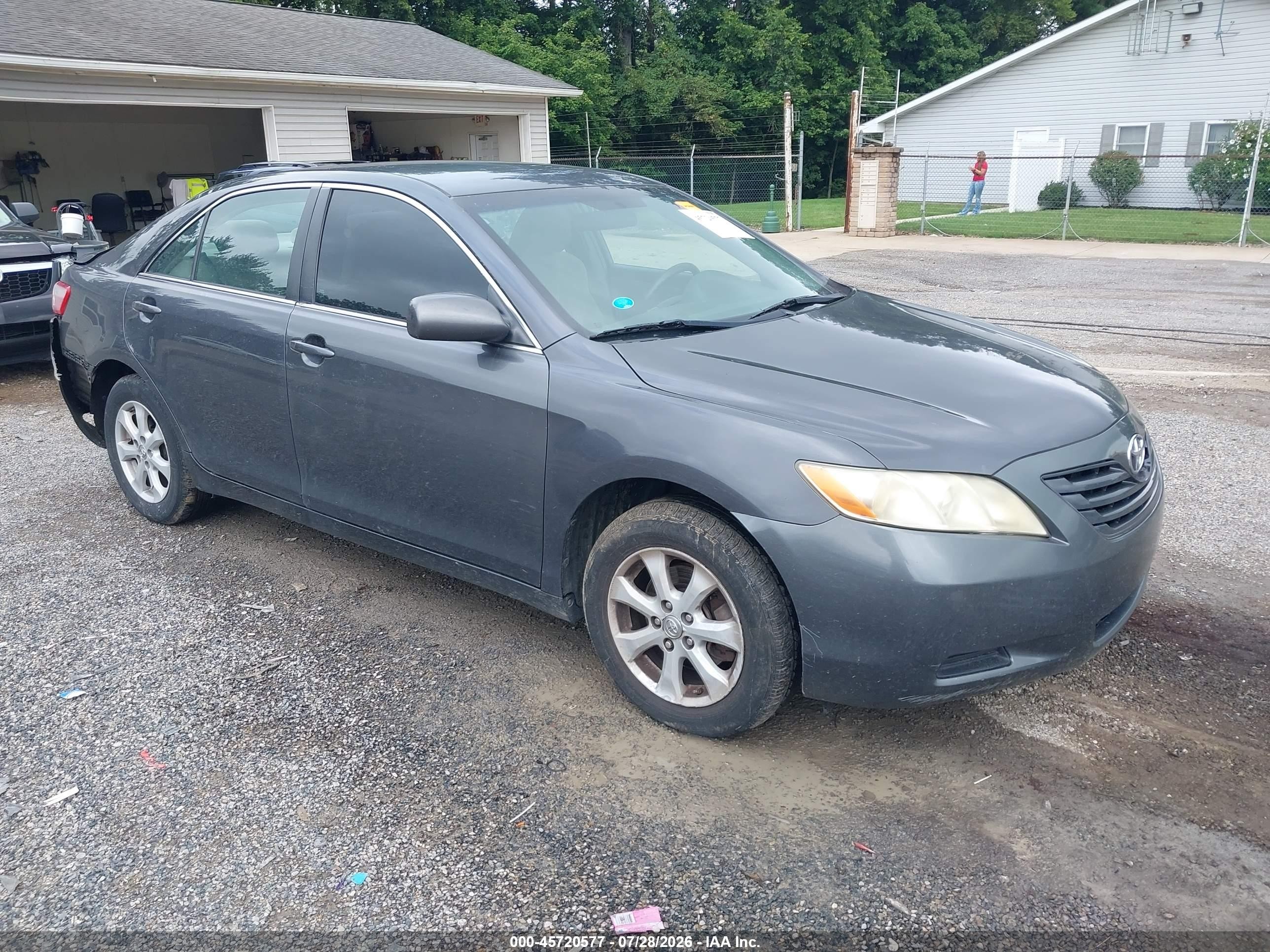 2009 Toyota Camry Le Gray vin: 4T1BE46K89U849692