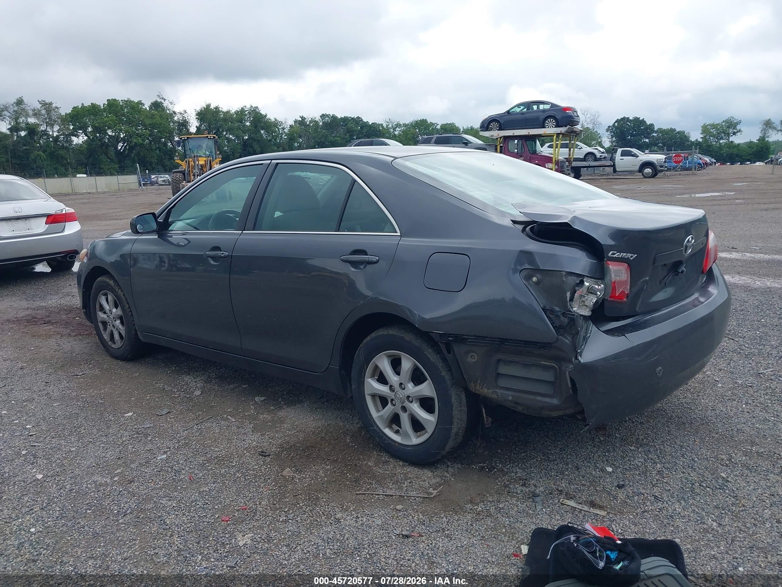 2009 Toyota Camry Le Gray vin: 4T1BE46K89U849692