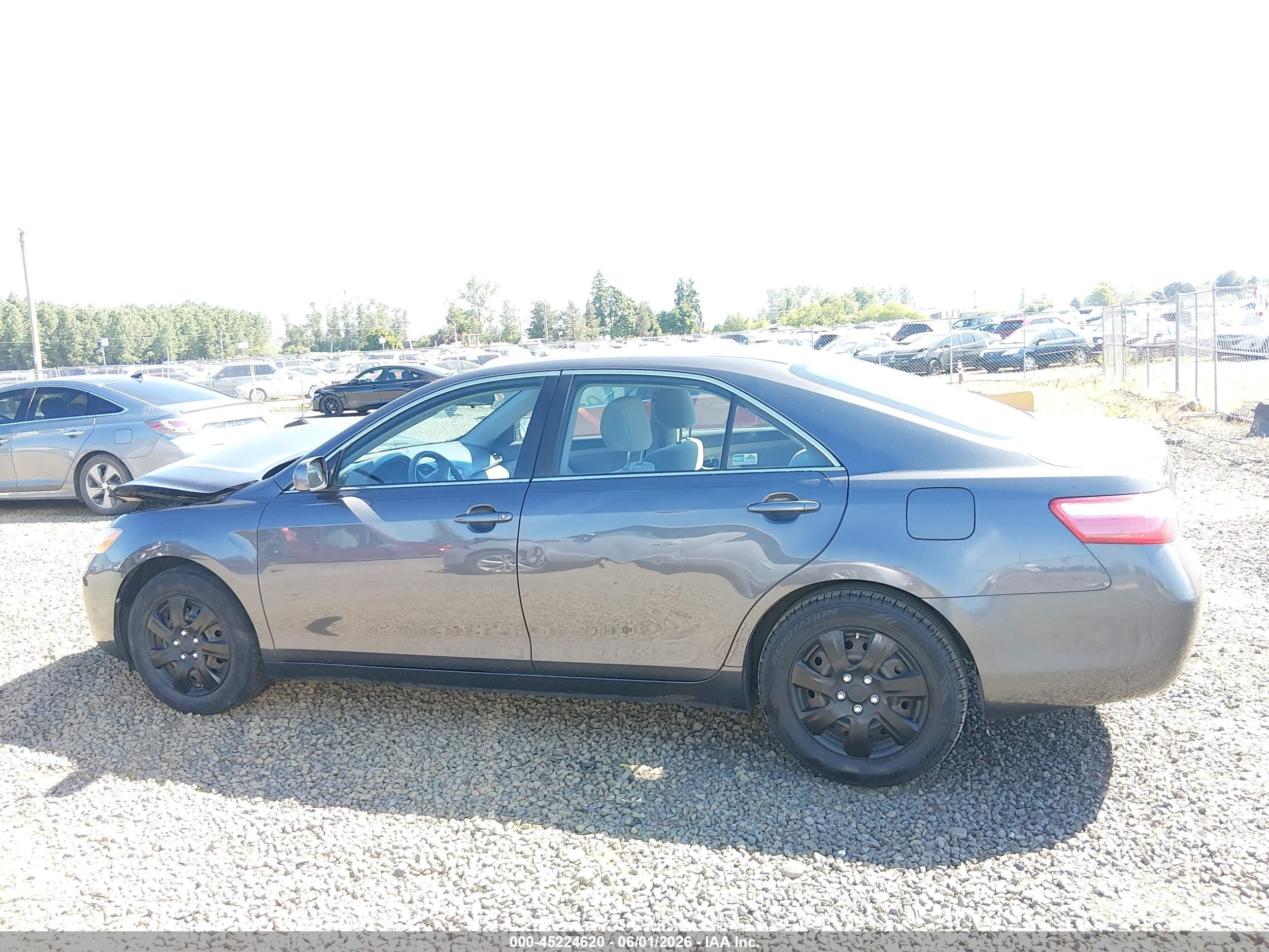 2009 Toyota Camry Le Серебряный vin: 4T1BE46K89U882031
