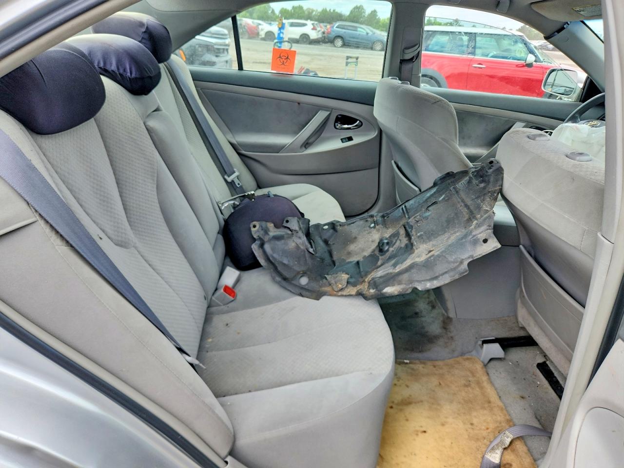 2009 Toyota Camry Le Silver vin: 4T1BE46K89U914654