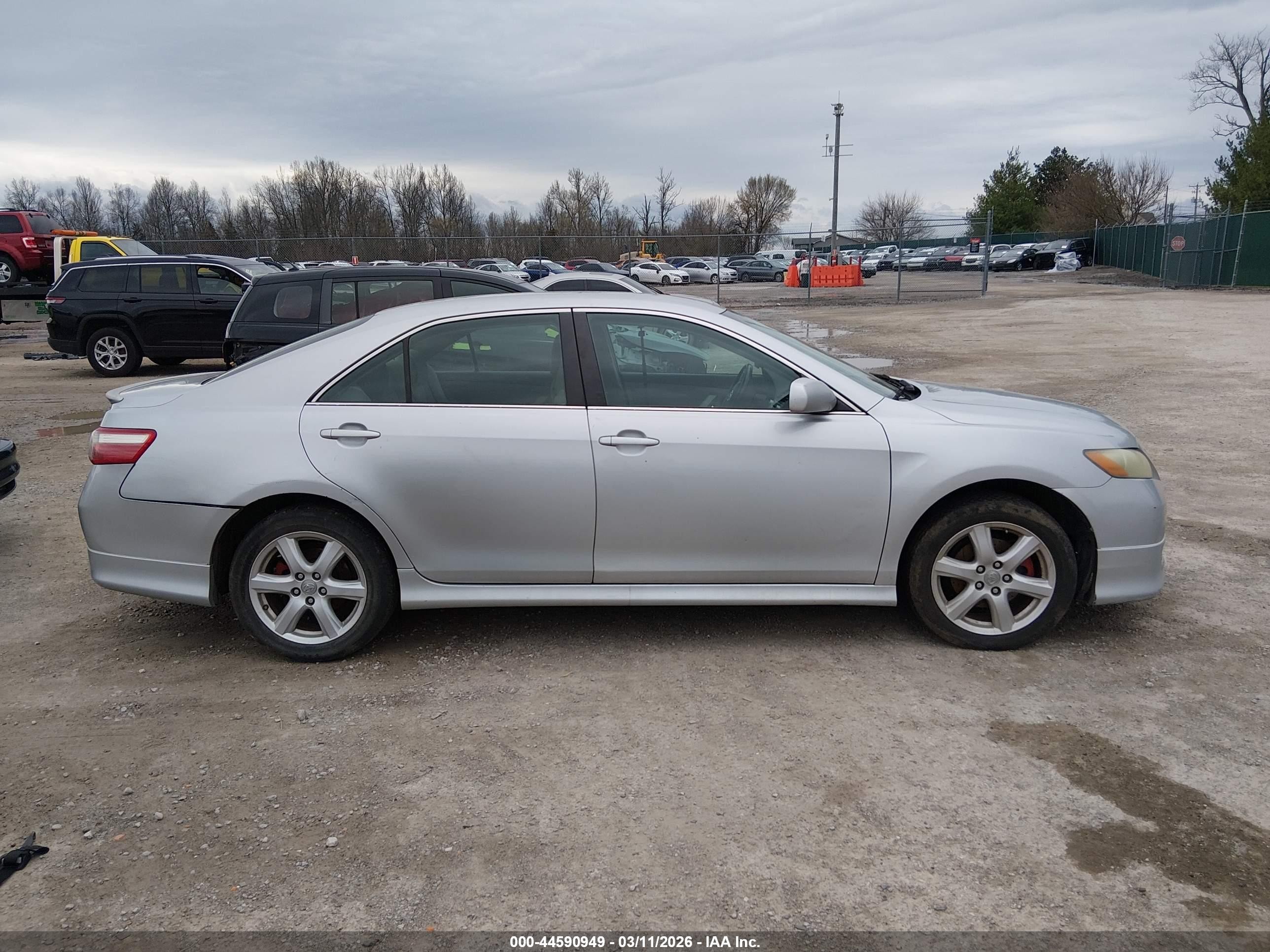 2007 Toyota Camry Se Silver vin: 4T1BE46K97U046399