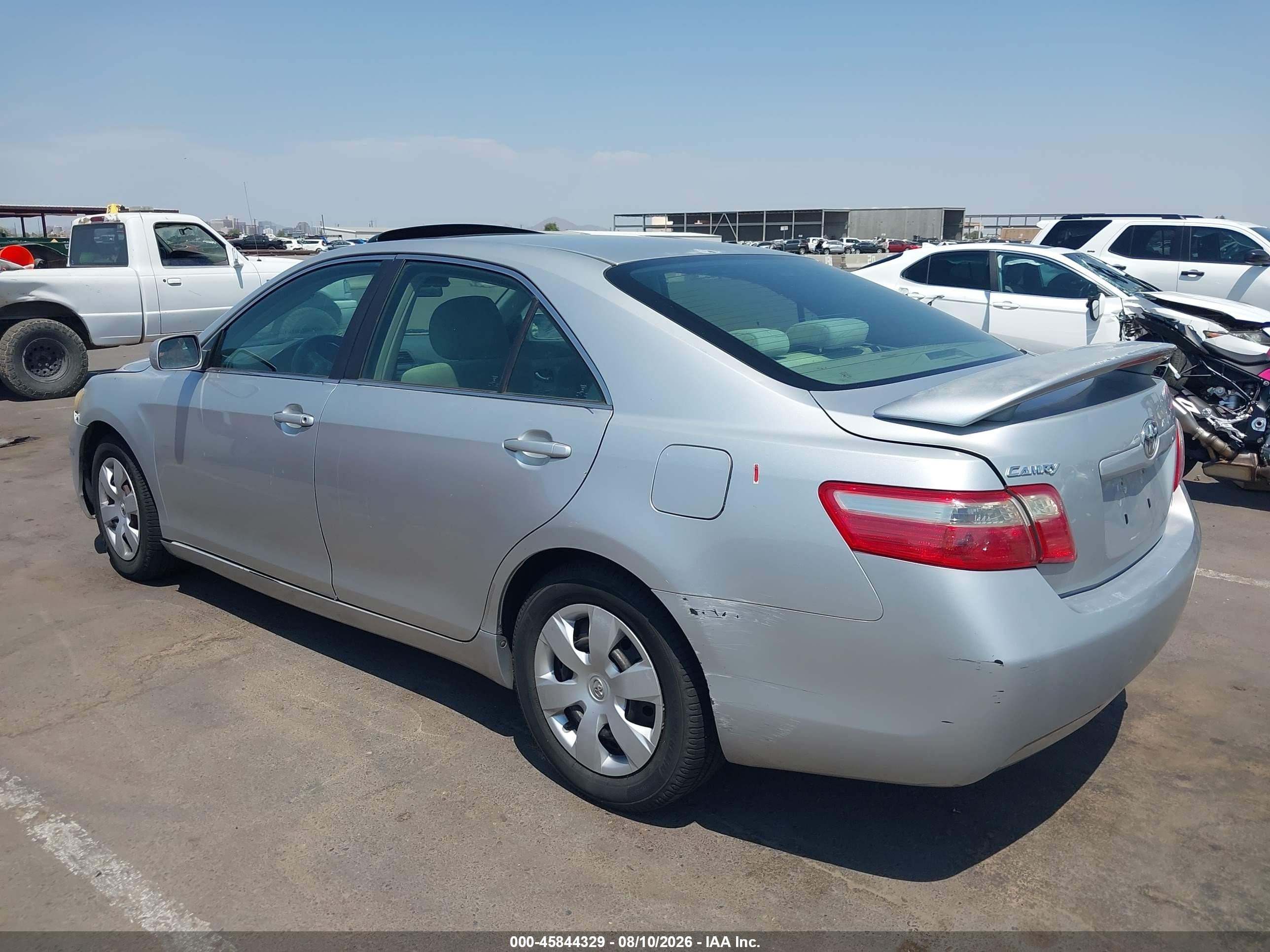 2007 Toyota Camry Le Silver vin: 4T1BE46K97U051912