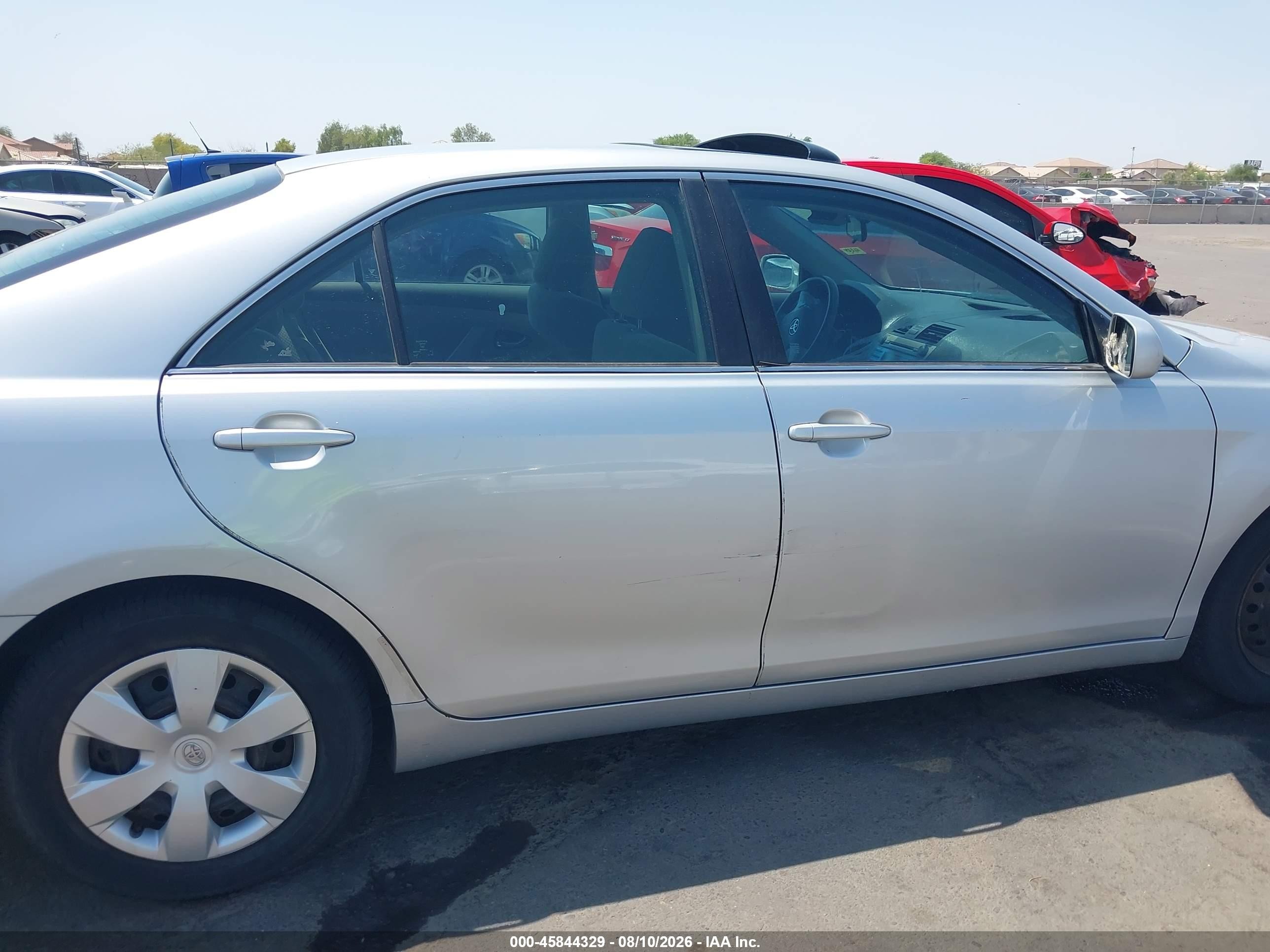 2007 Toyota Camry Le Silver vin: 4T1BE46K97U051912