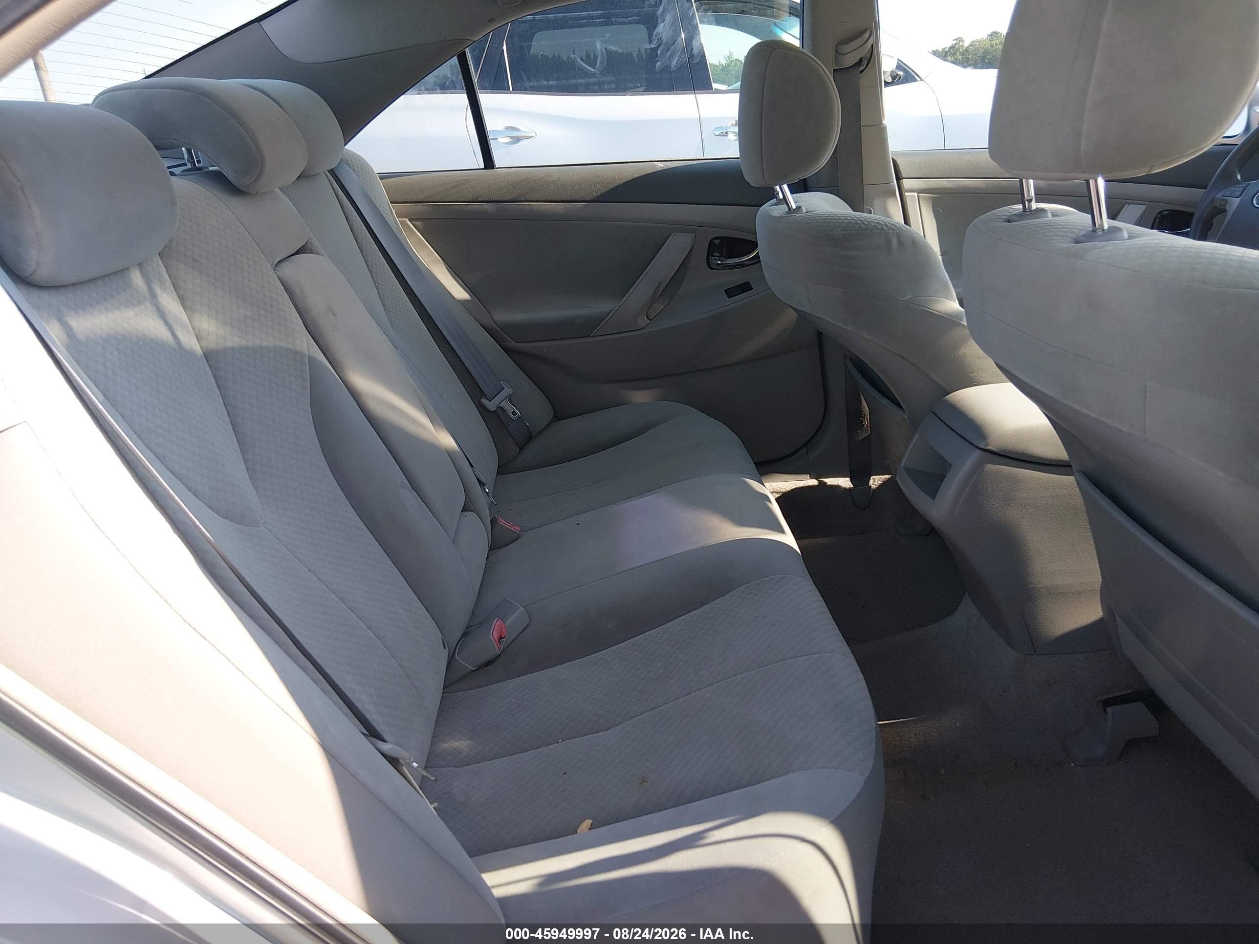 2007 Toyota Camry Le Серебряный vin: 4T1BE46K97U069682